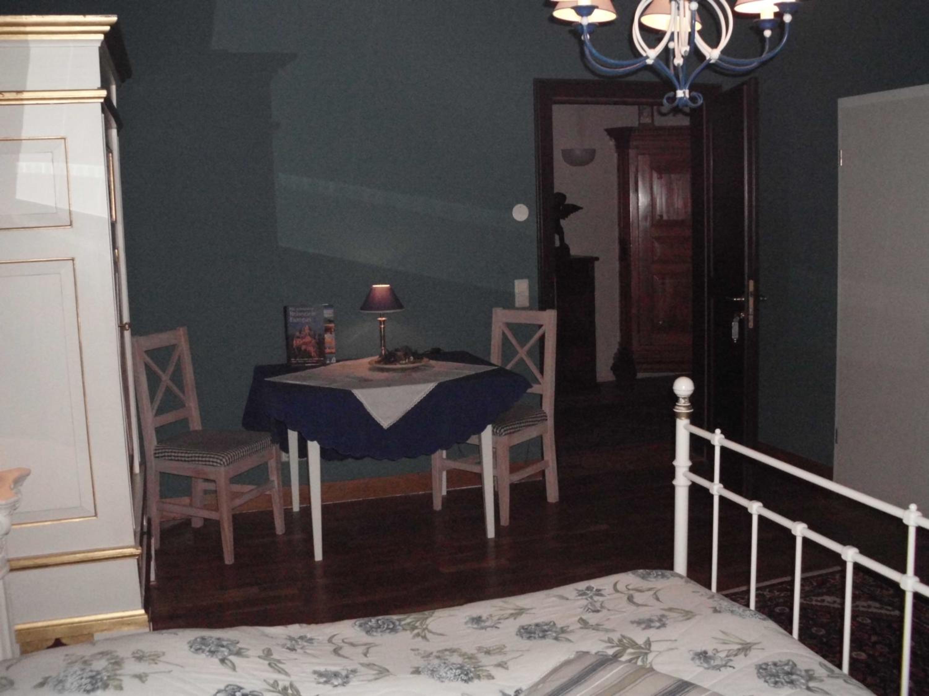 Standard Double Room - Photo 2
