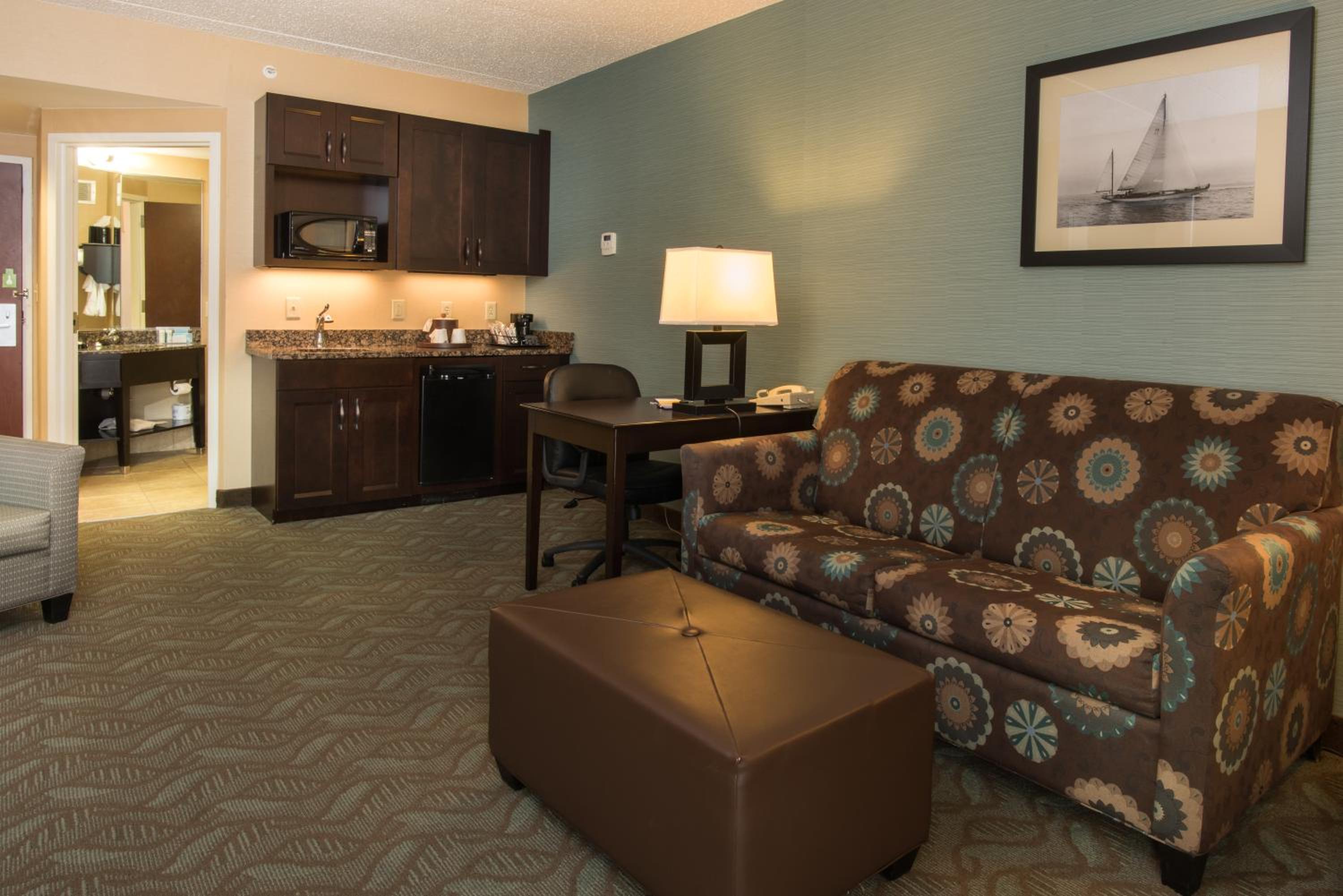 Accessible King Suite with Sofa Bed - Non Smoking photo 1
