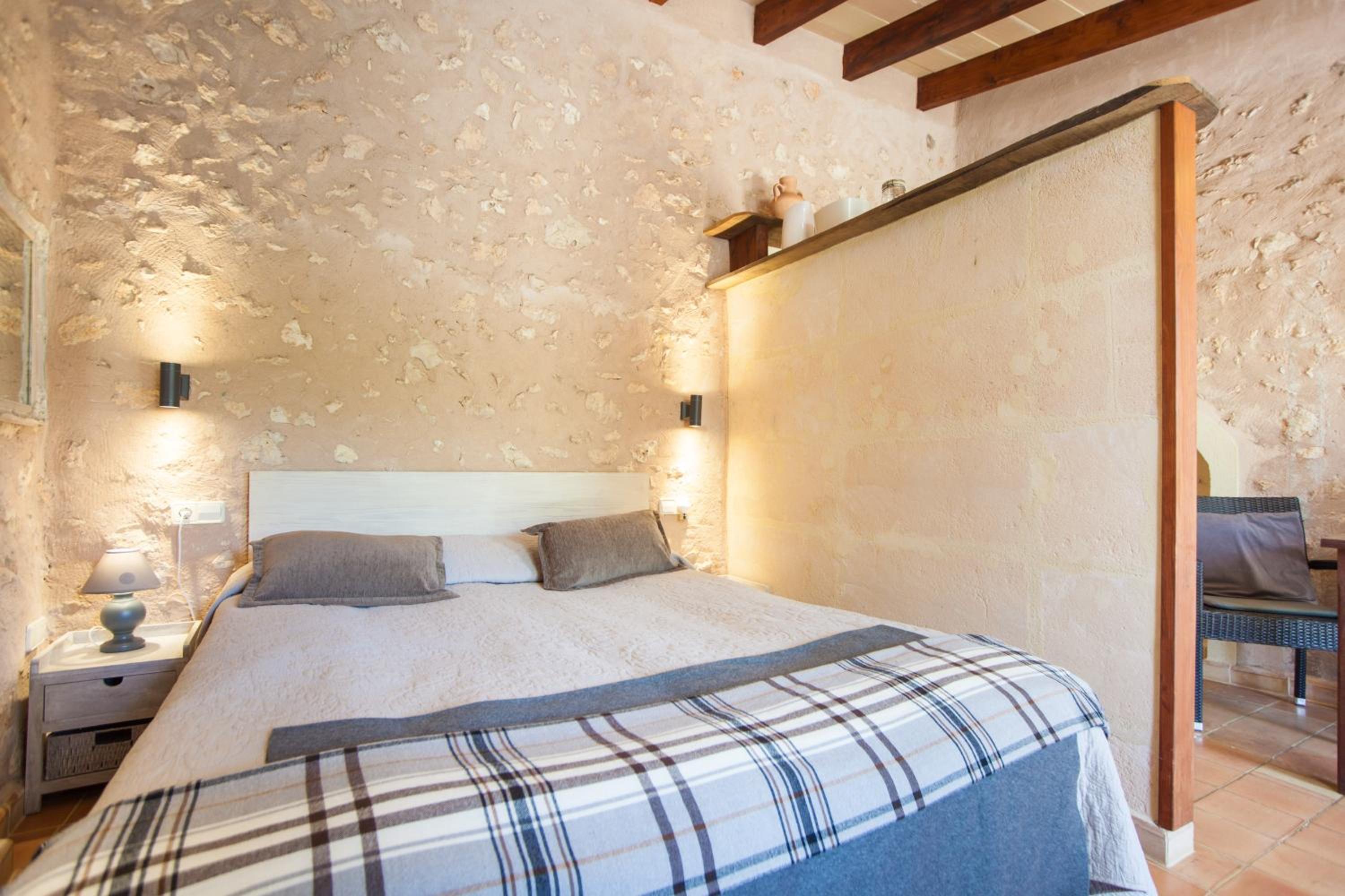 Single-Bedroom Villa
