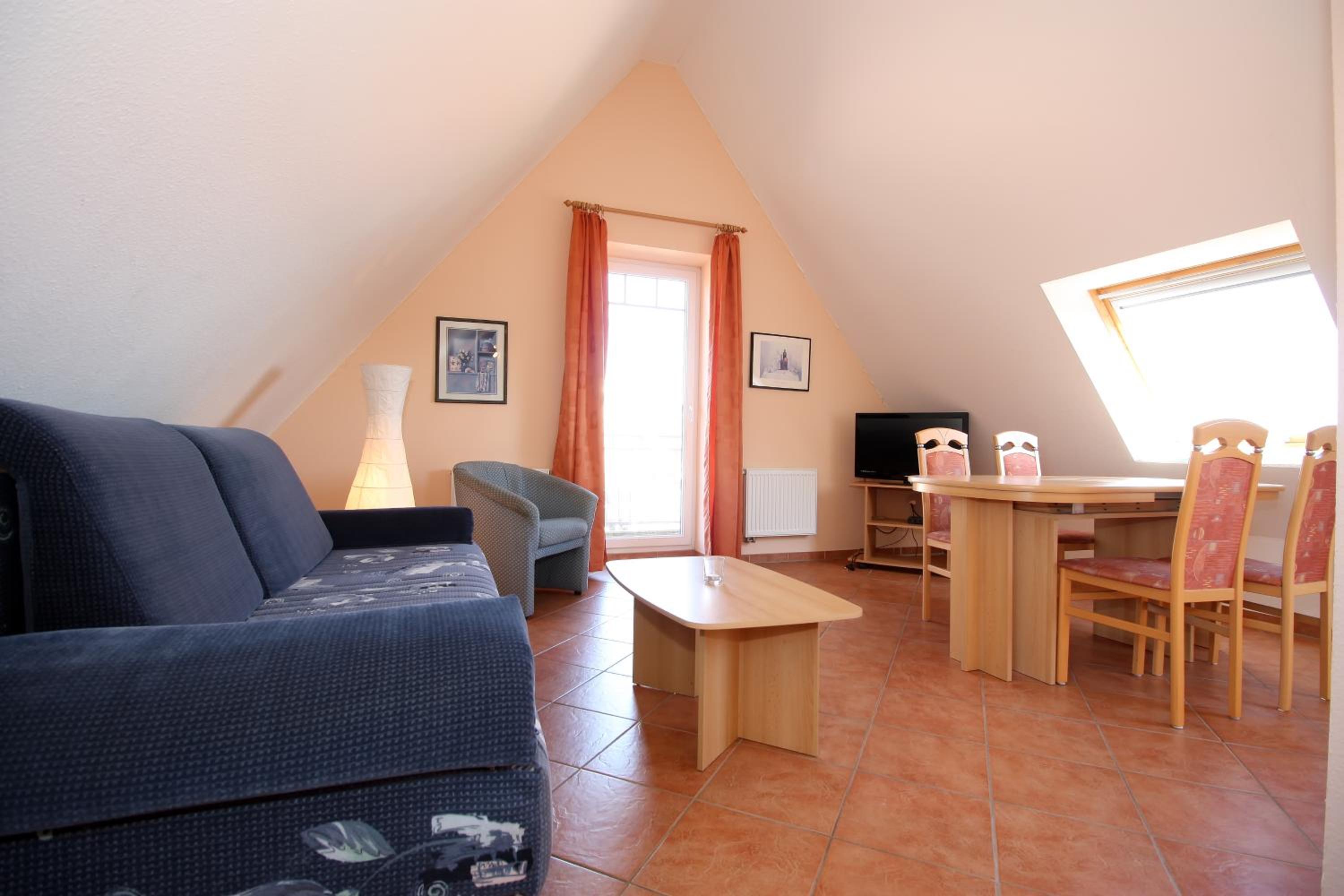 Apartment With Separate Bedroom And Balcony 2 "Arosa 3a" photo 1