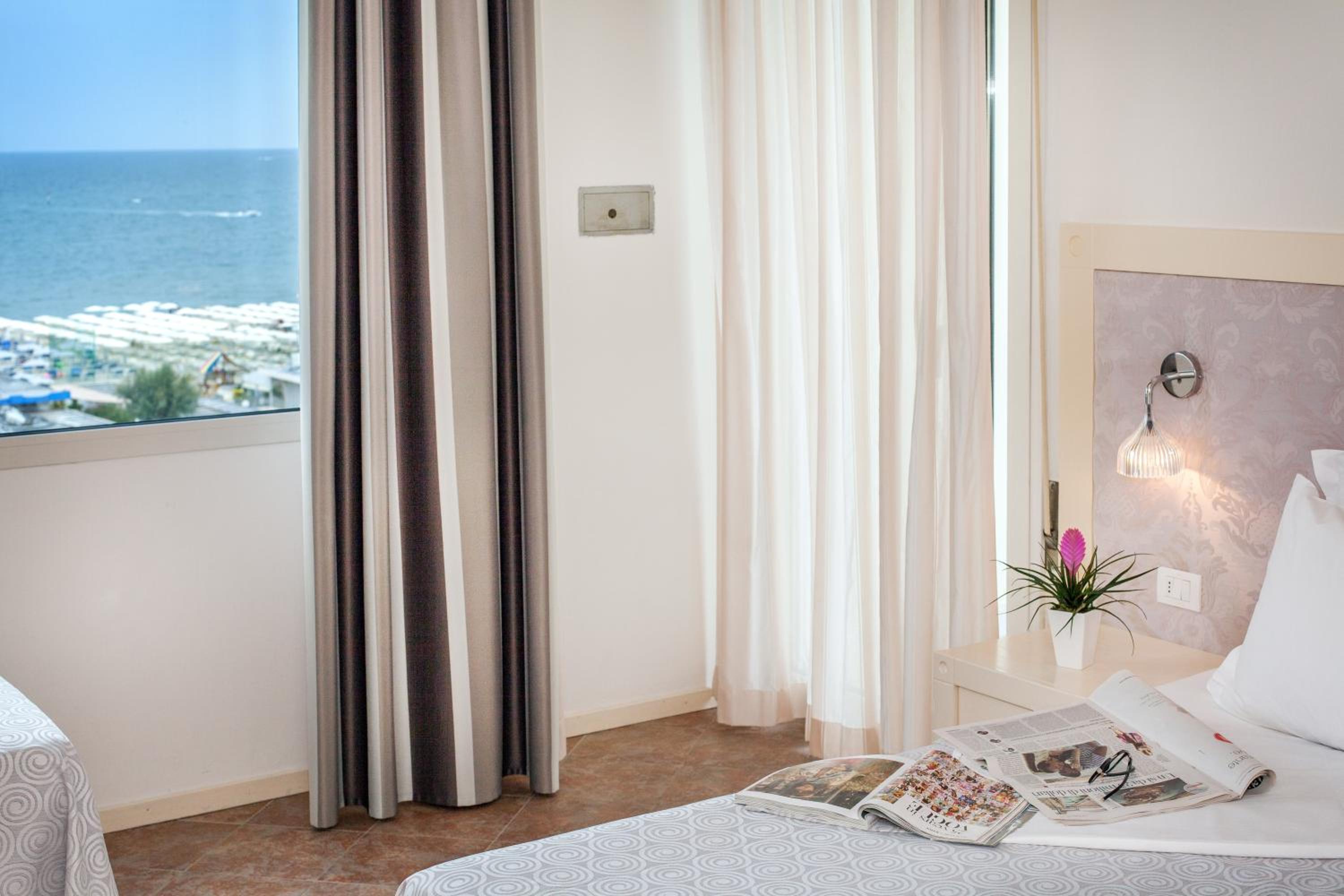 Superior Triple Room - Photo 8