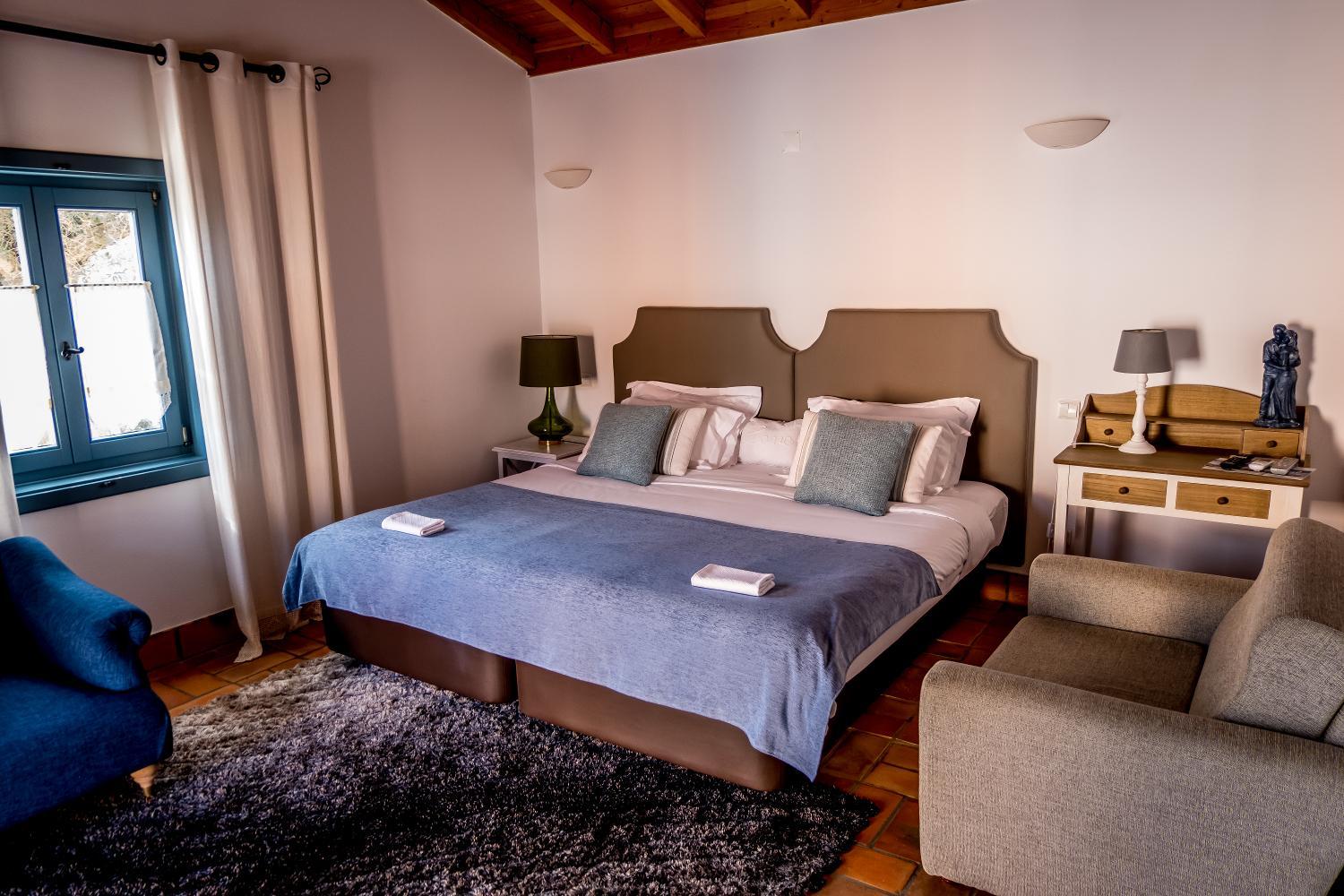Deluxe Double or Twin Room with Pool View photo 1