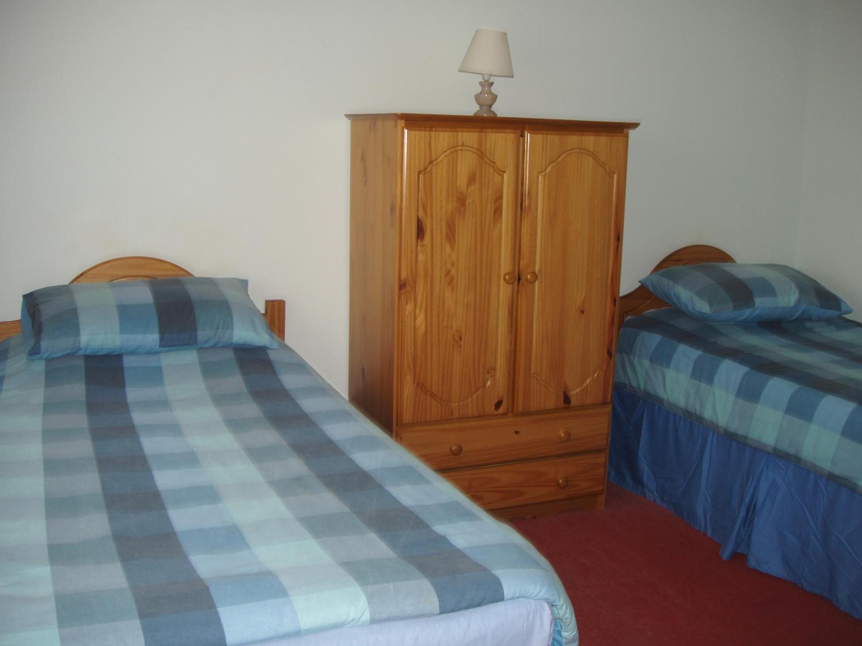 Twin Room with Shower