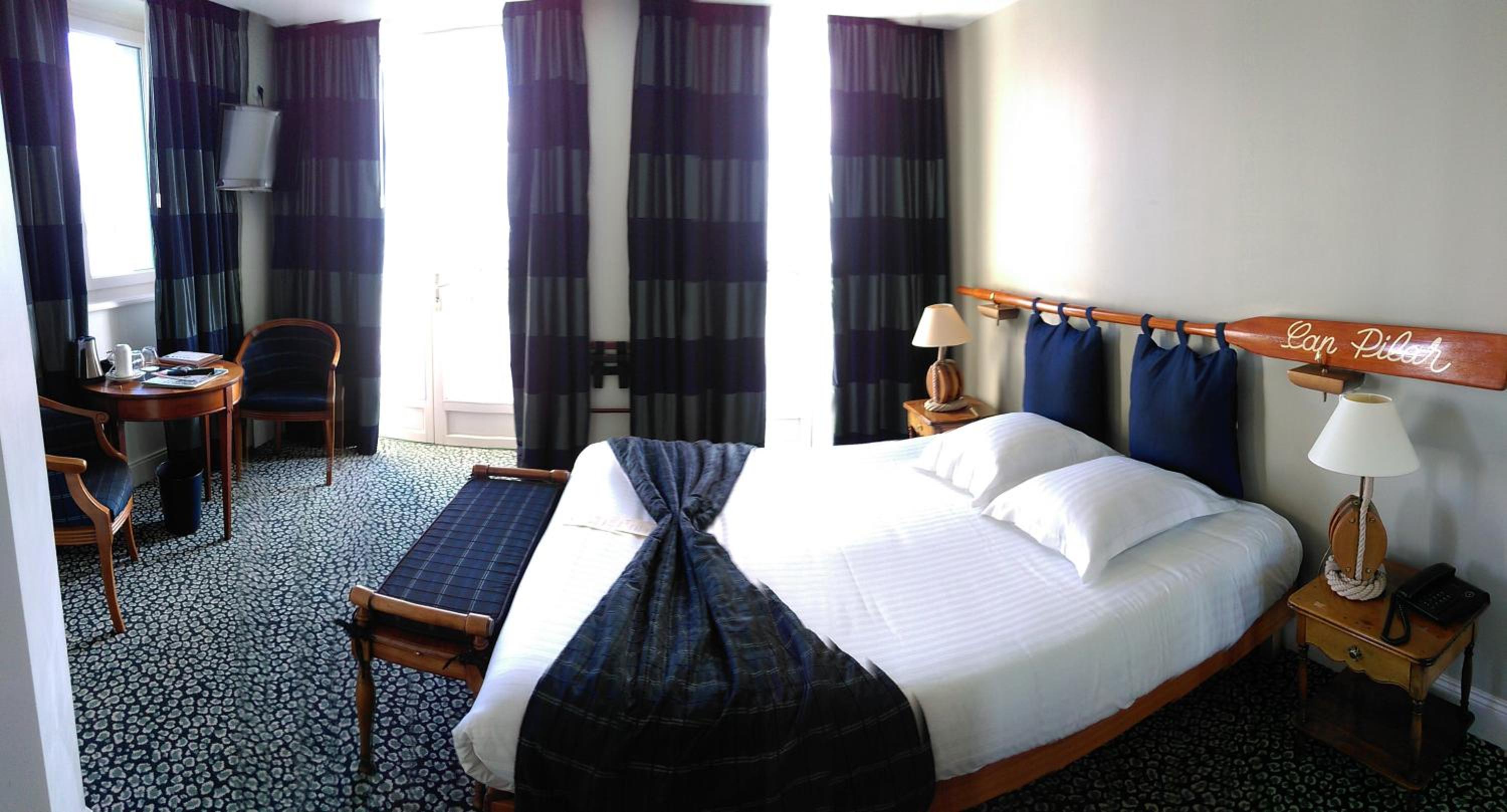 Prestige Double Room with Sea View - Photo 9