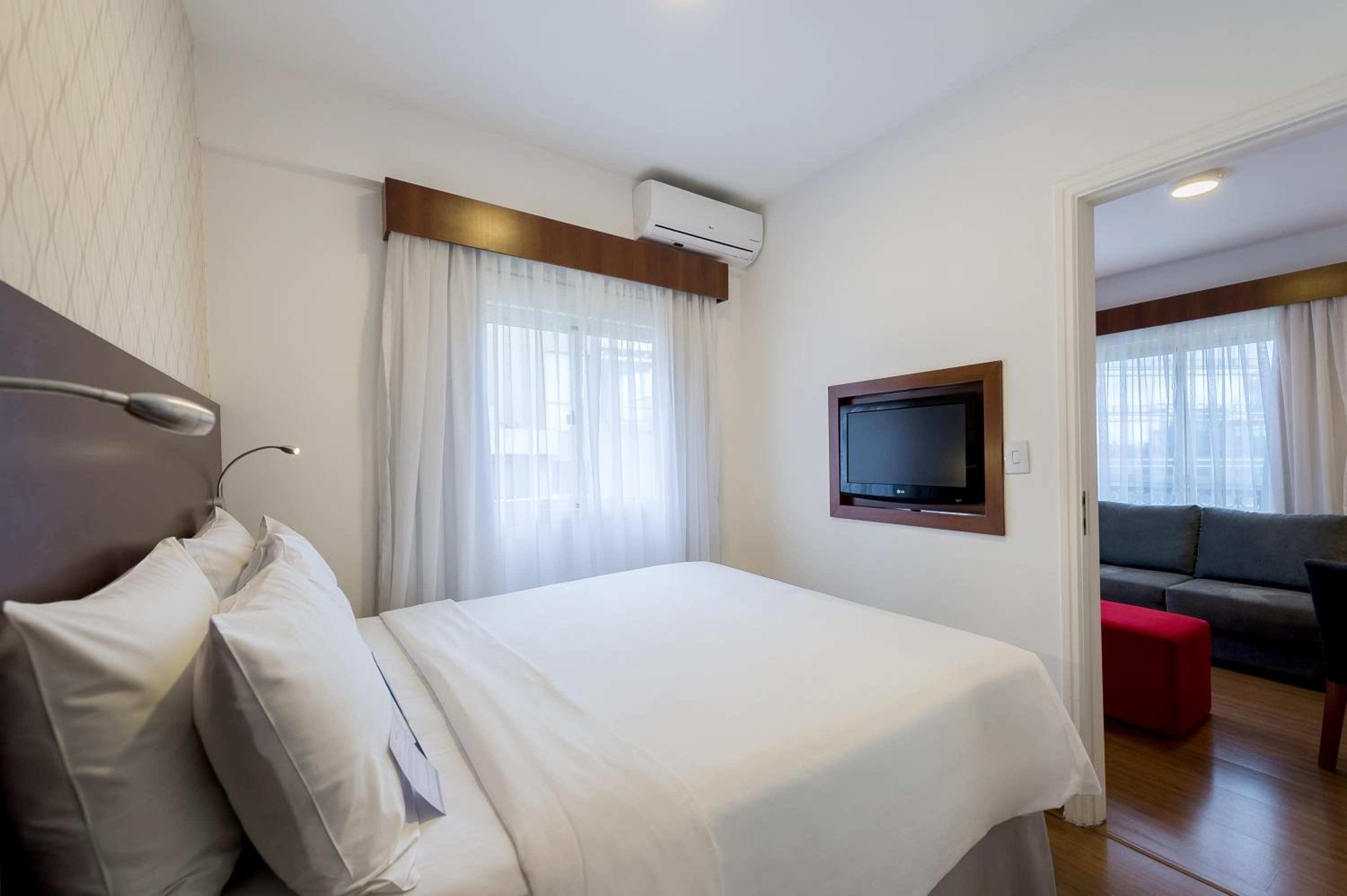 Superior Room with a Double Bed - Photo 13