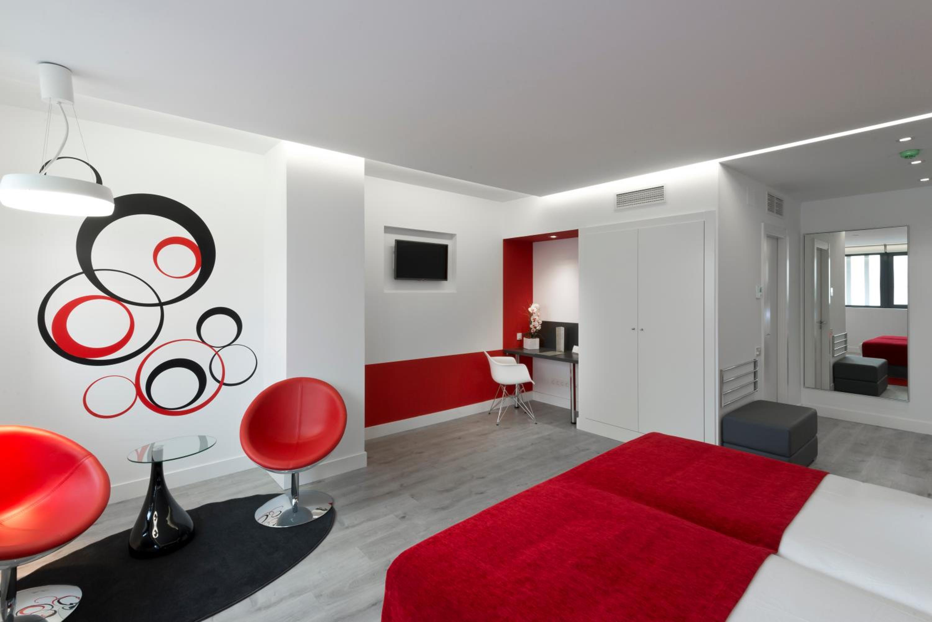 Double or Twin Room with parking included