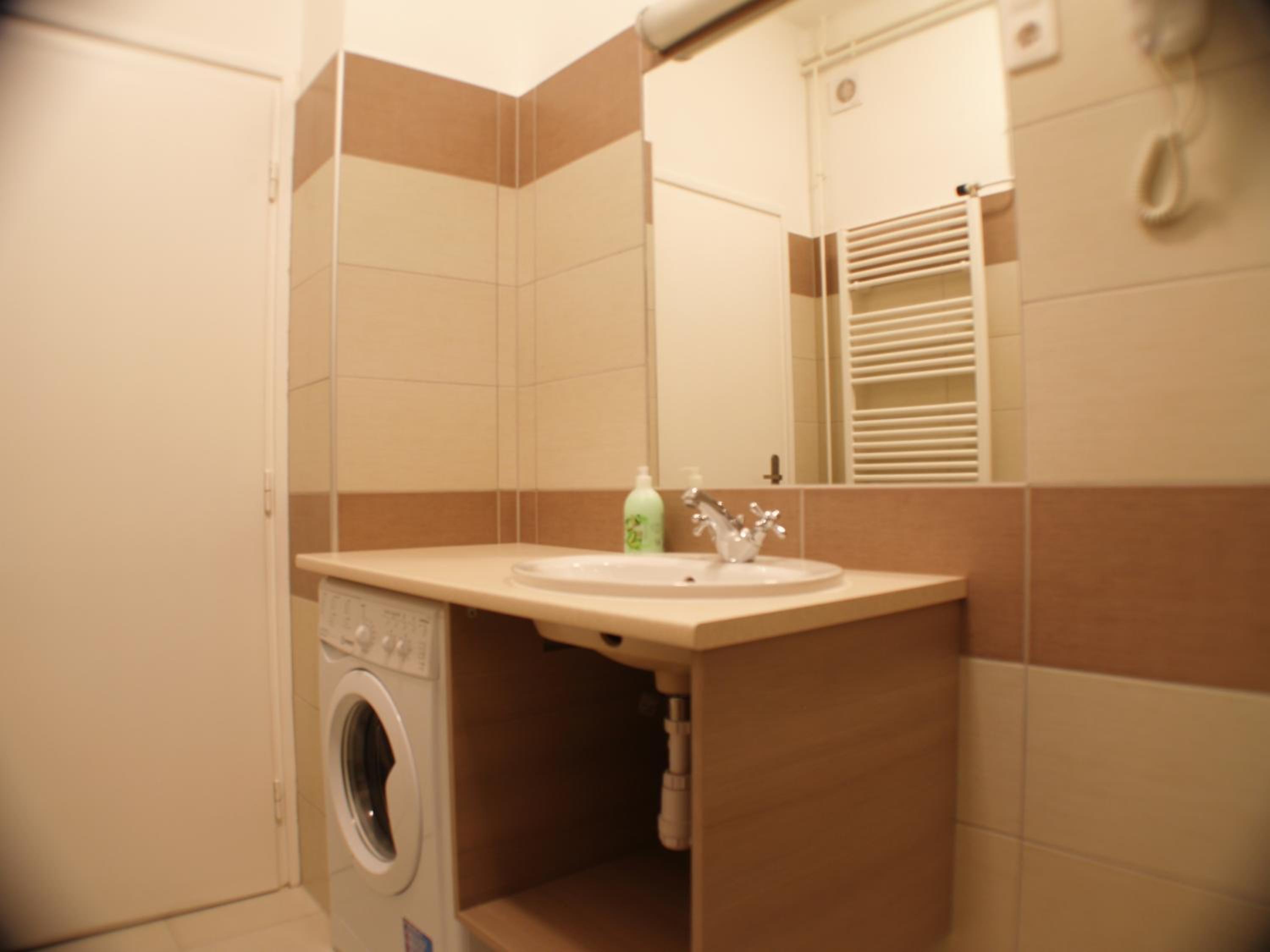 Quadruple Room with Shared Bathroom photo 1