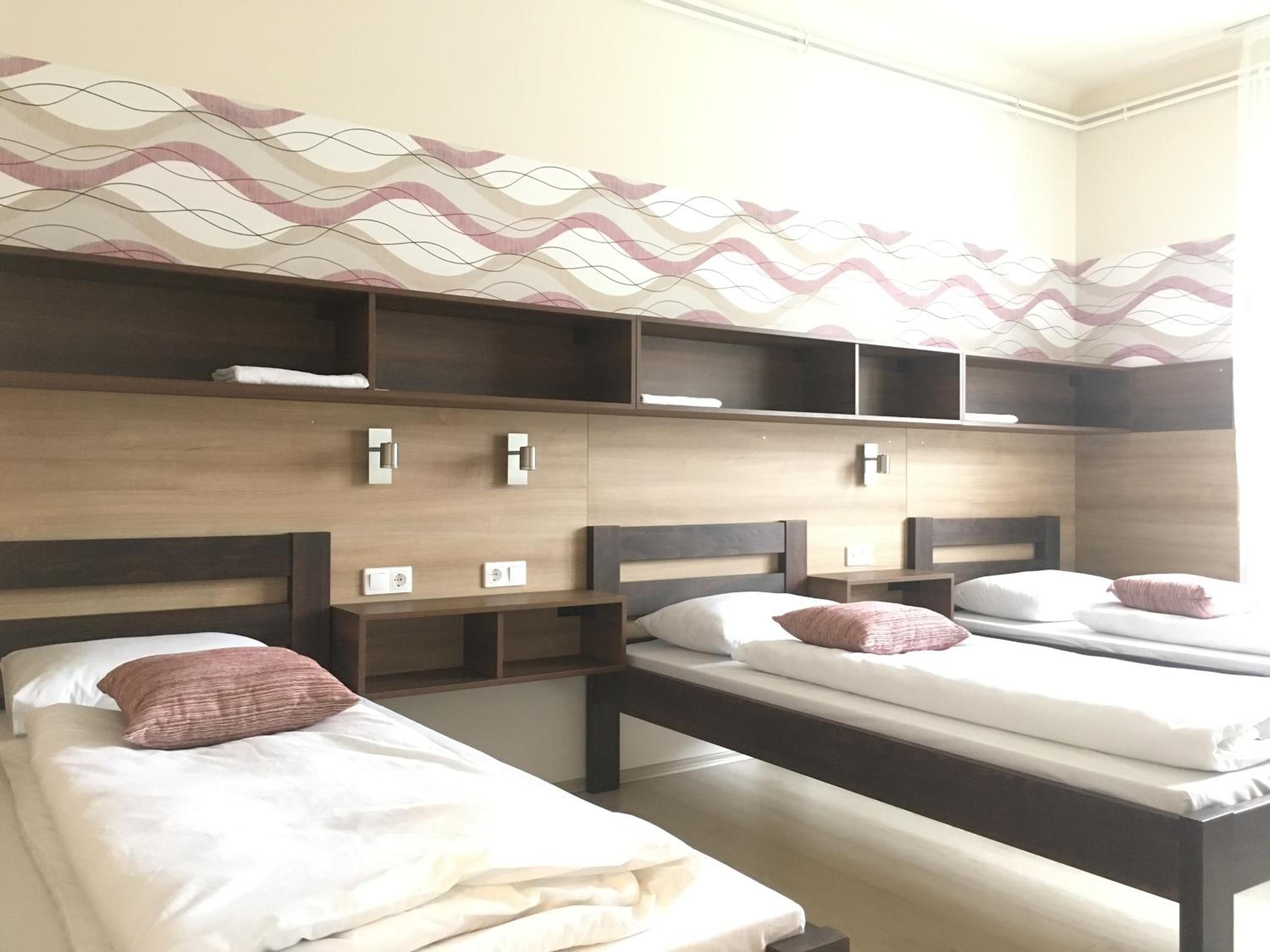 Quadruple Room with Shared Bathroom photo 2