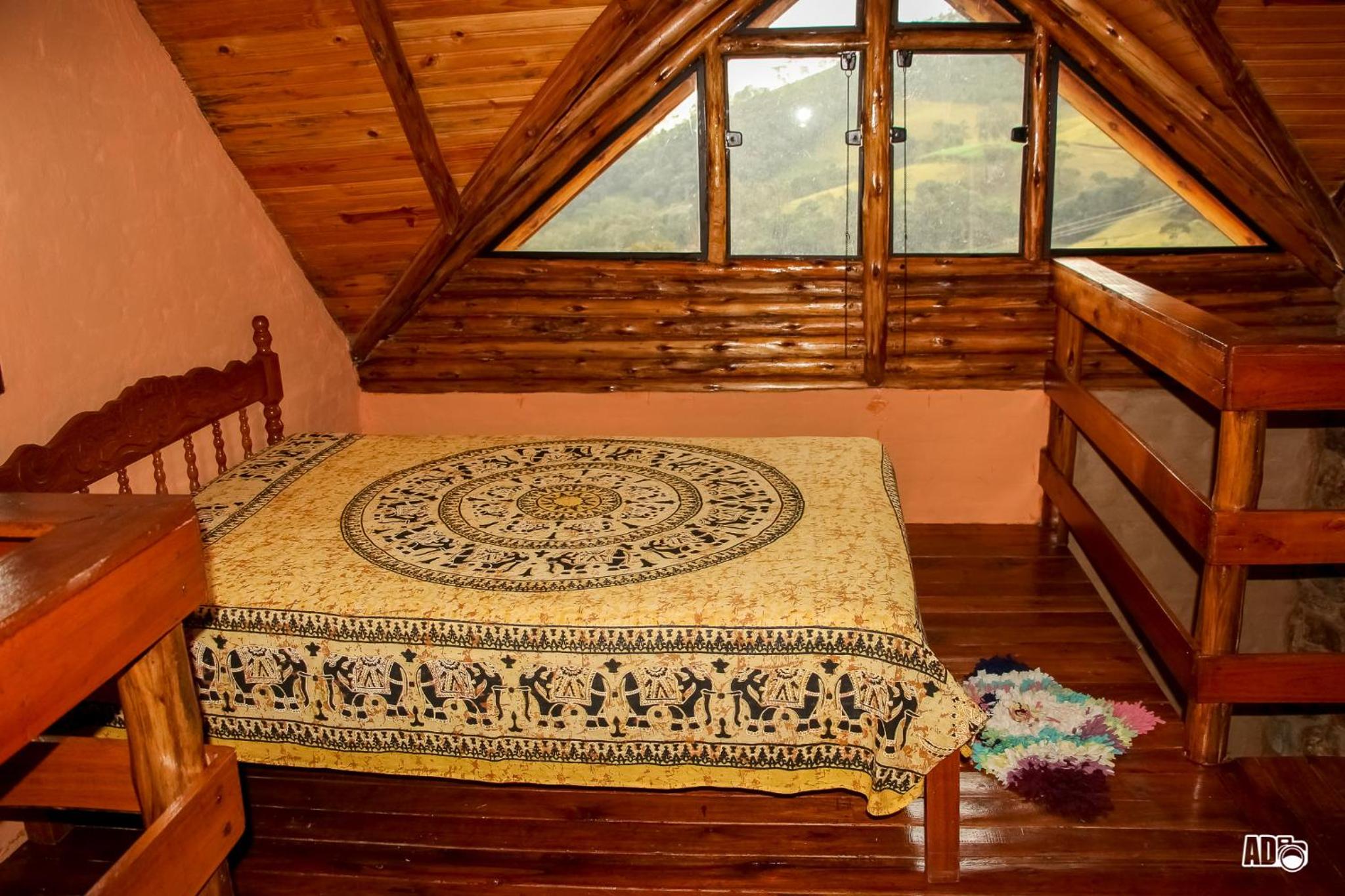 Family Room with Mountain View photo 2