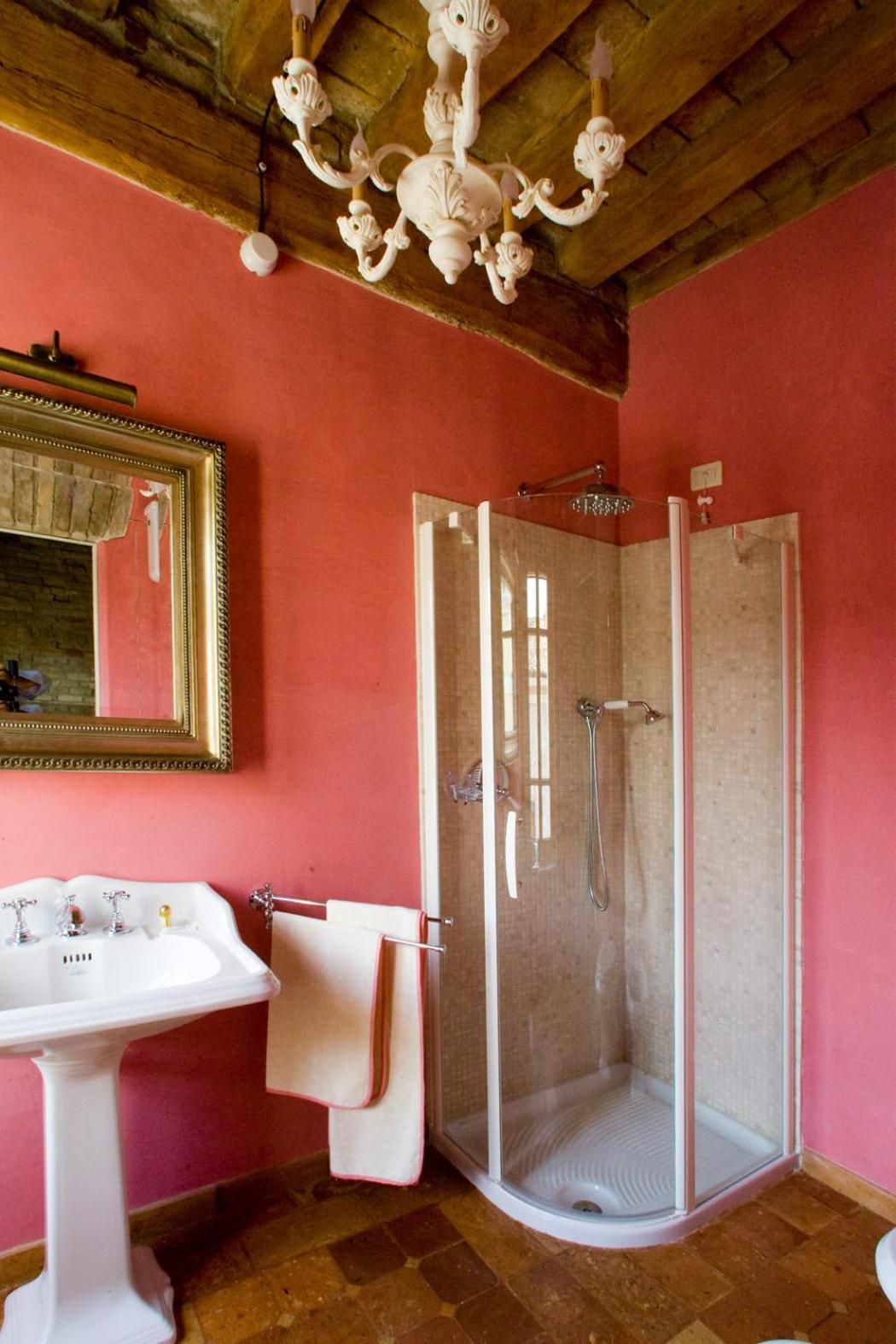 Double Room with Private Bathroom photo 2