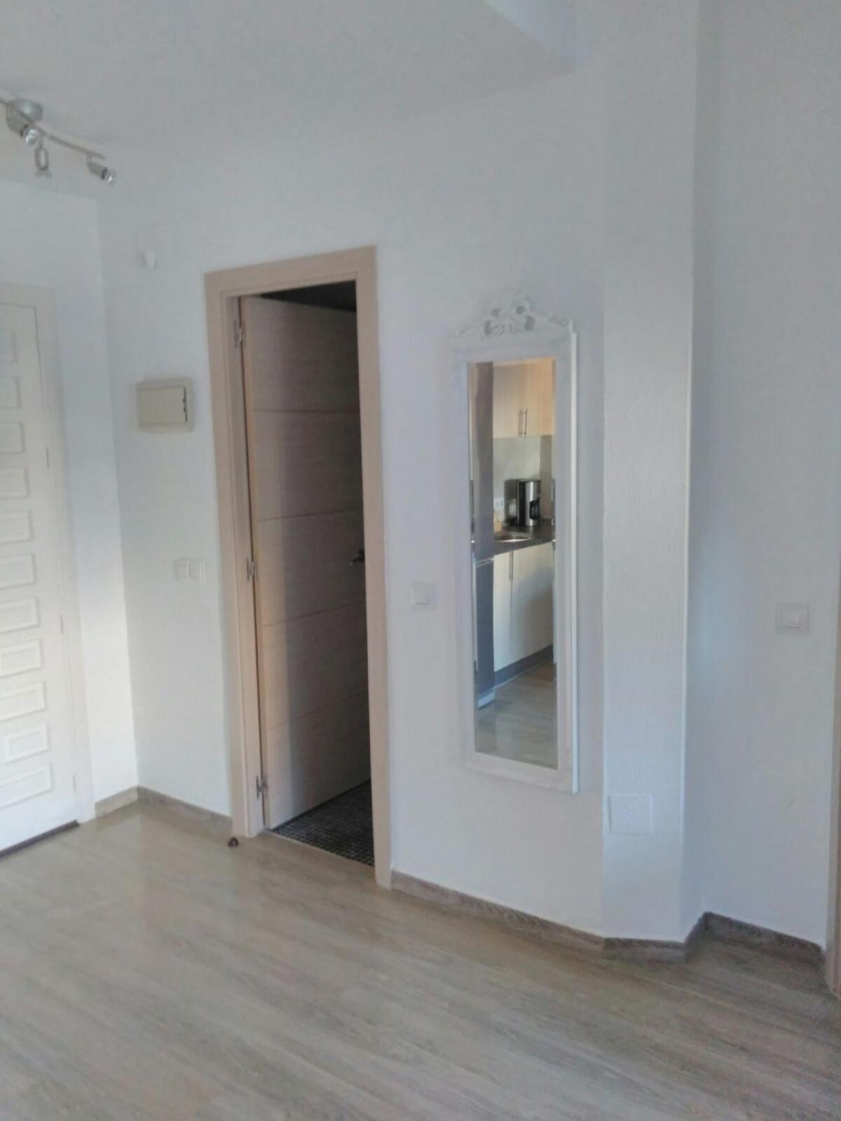 Apartamento con Vista al Jardín