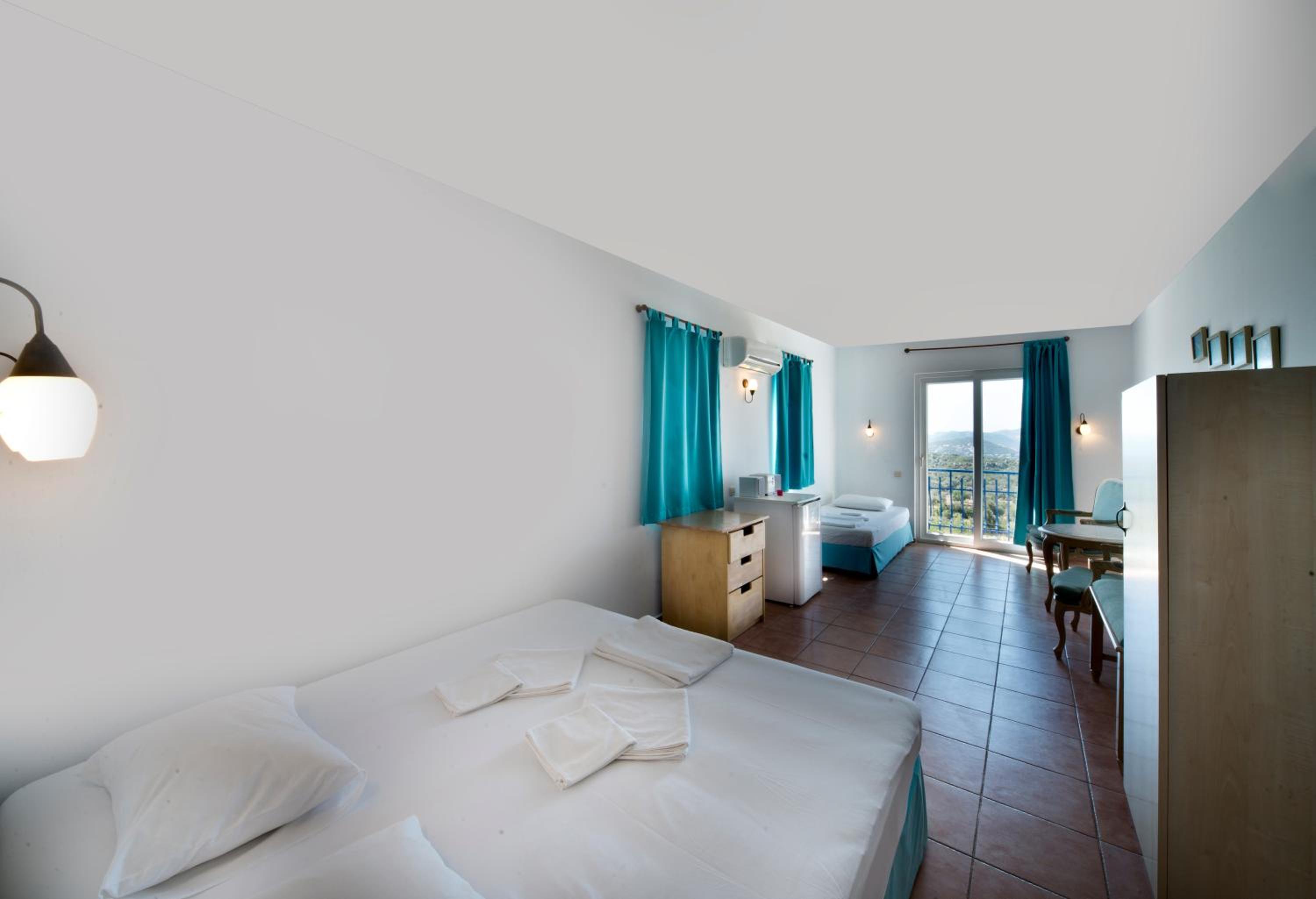 Standard Triple Room photo 1