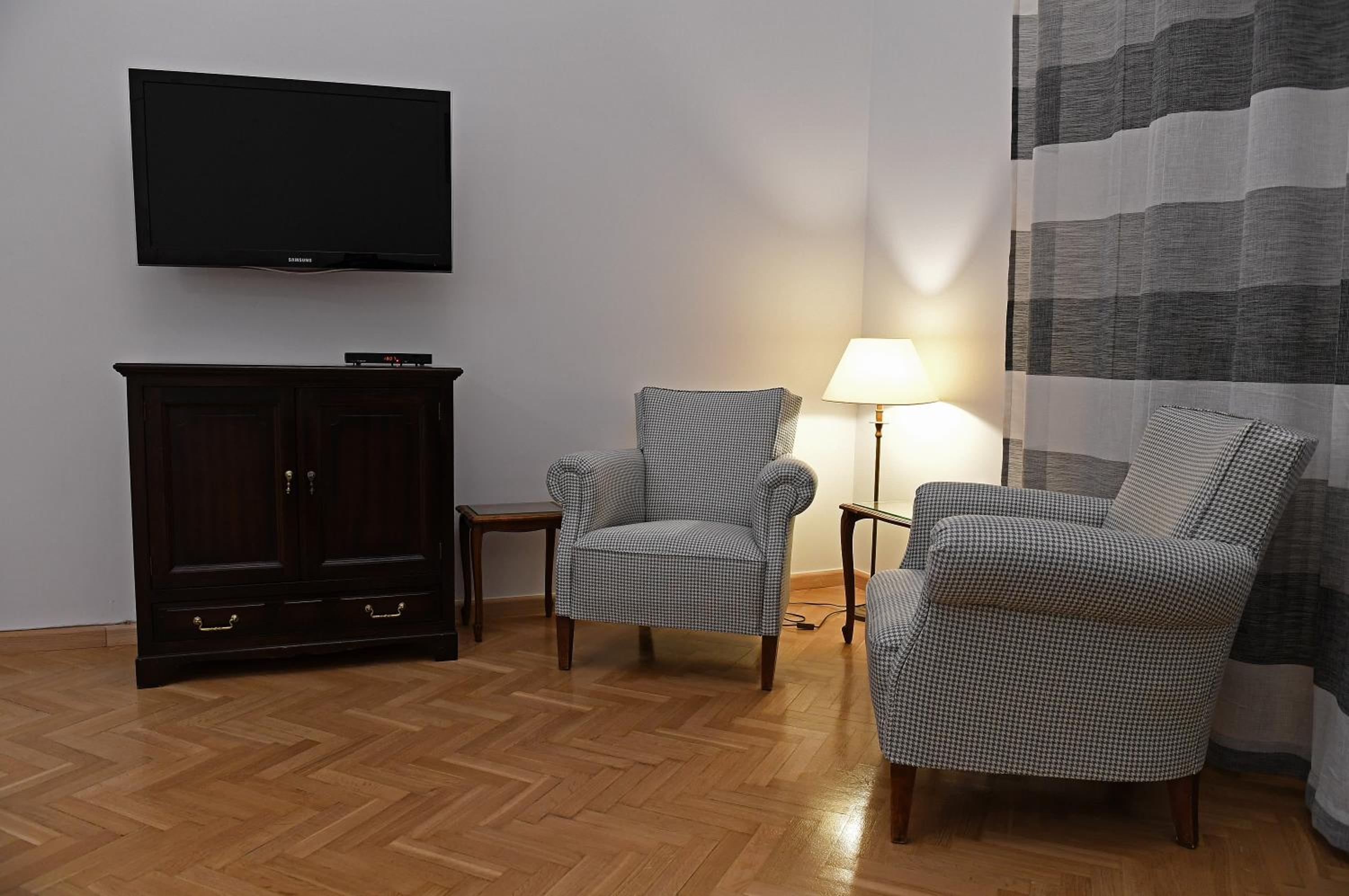 Apartment - Photo 5