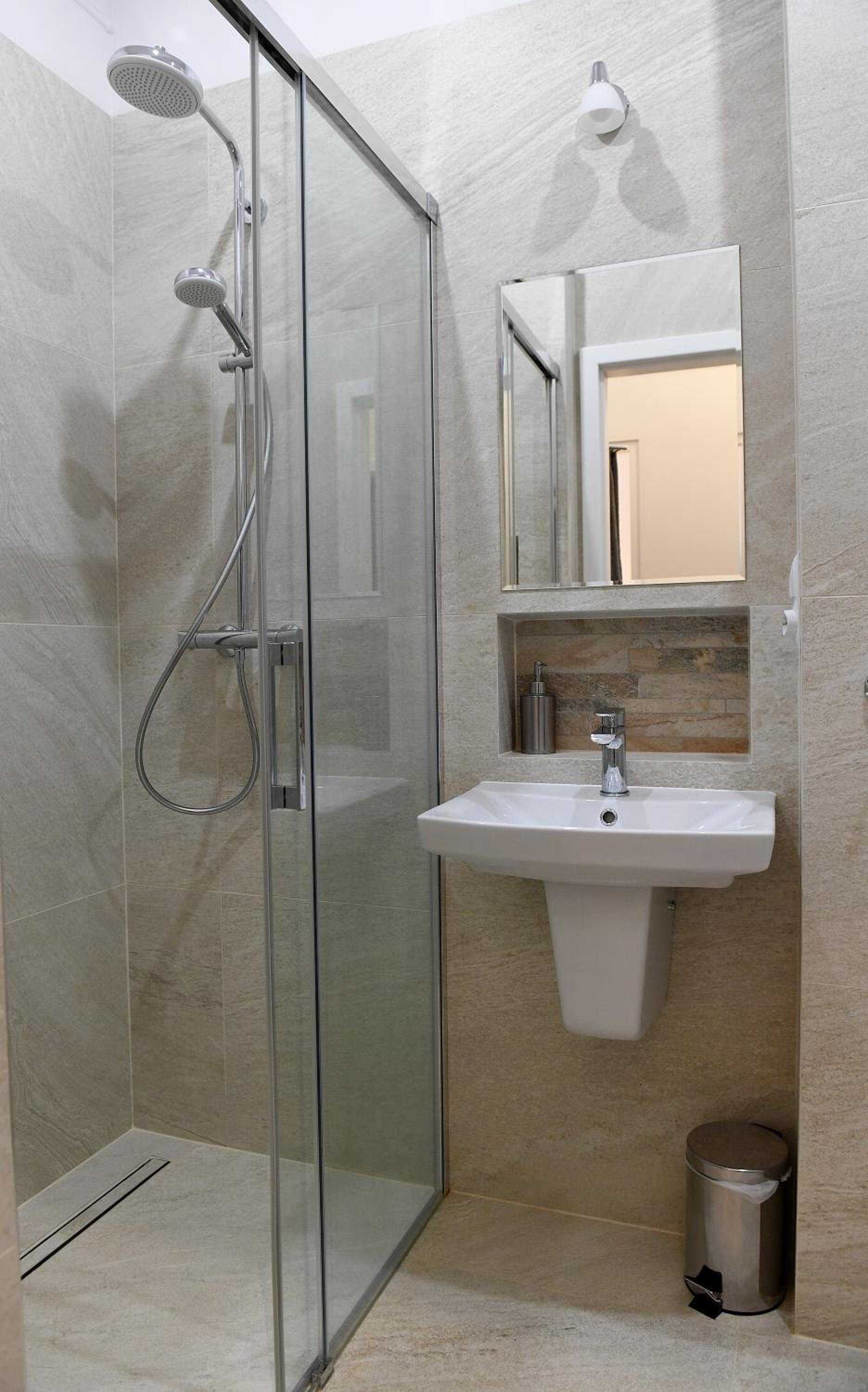 Apartment - Photo 9