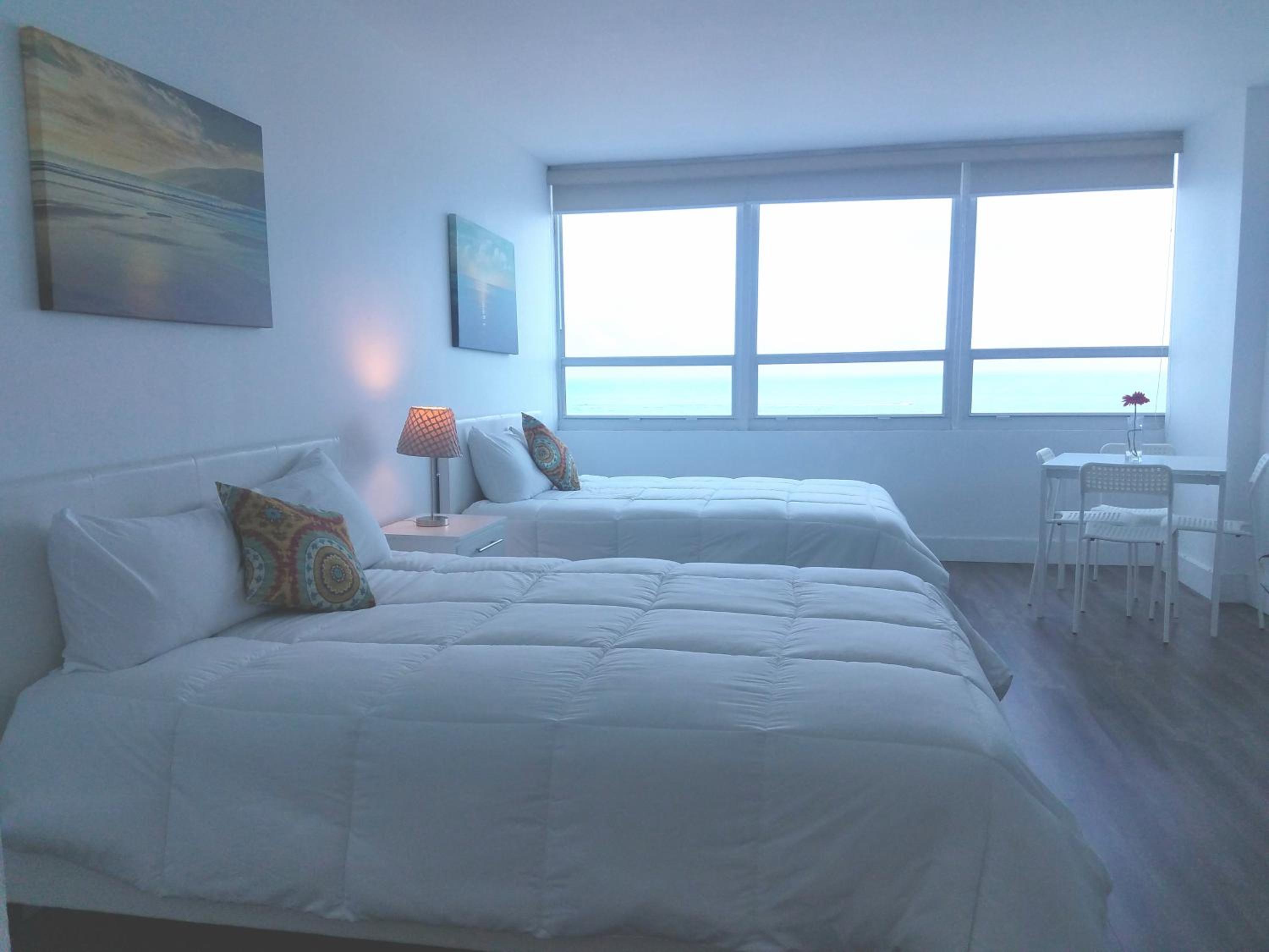 Studio Apartment with Sea View