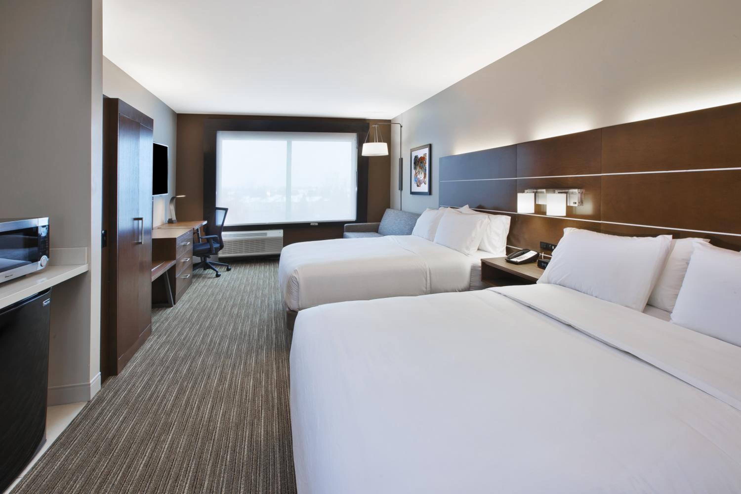 Standard Queen Room with Two Queen Beds