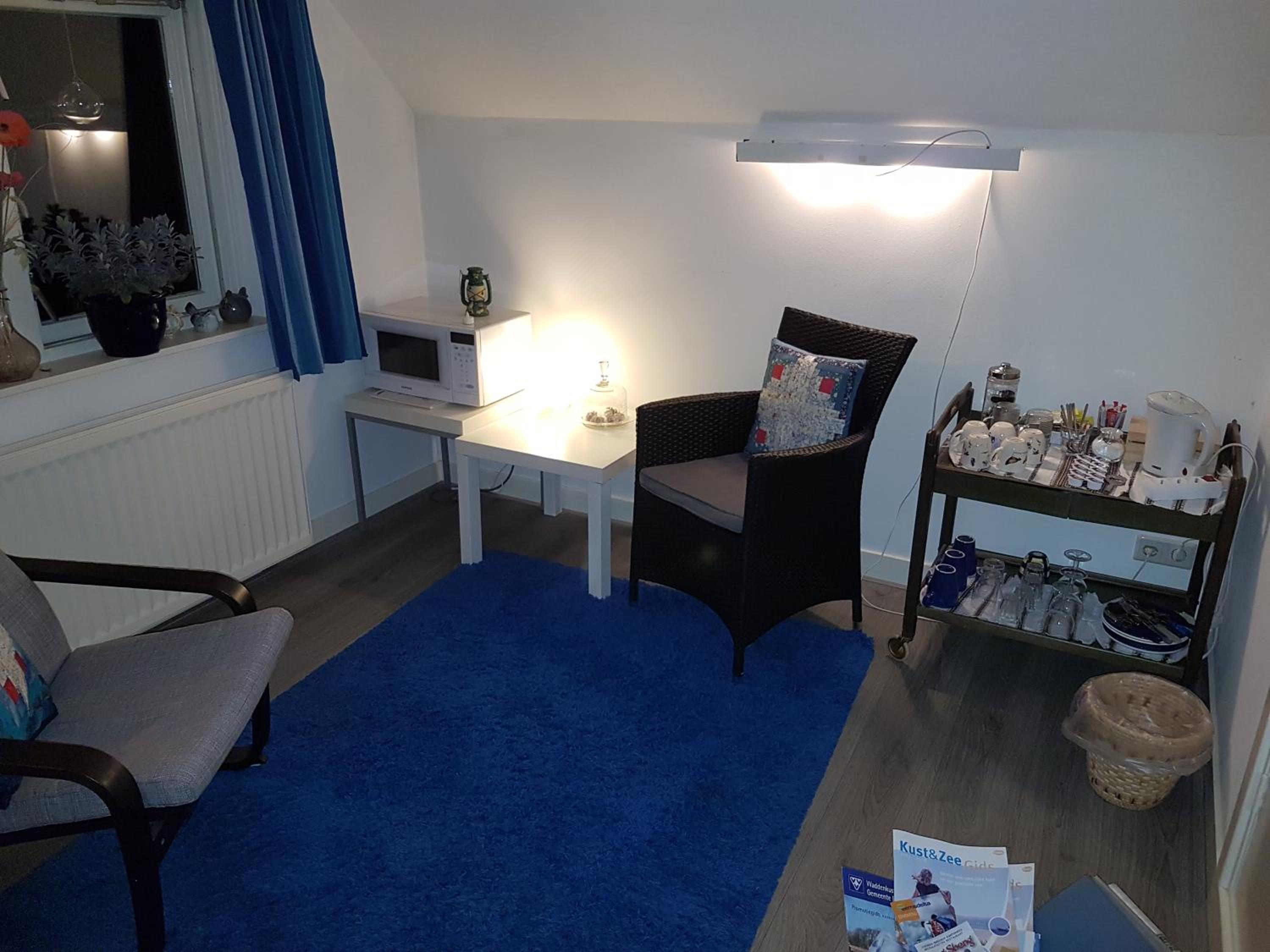 Small Twin Room photo 1