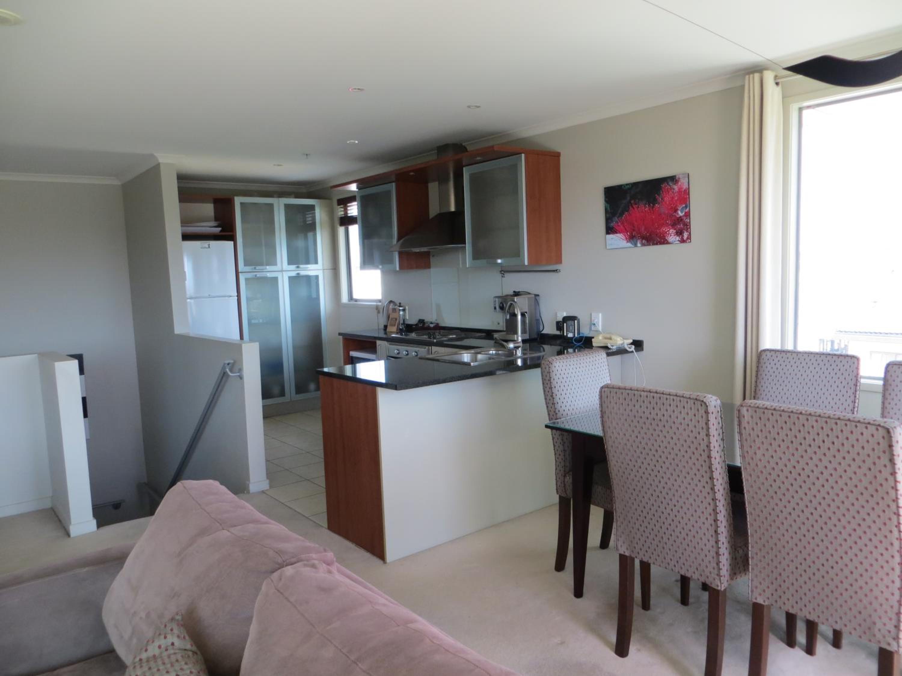 Apartment - Split Level photo 2