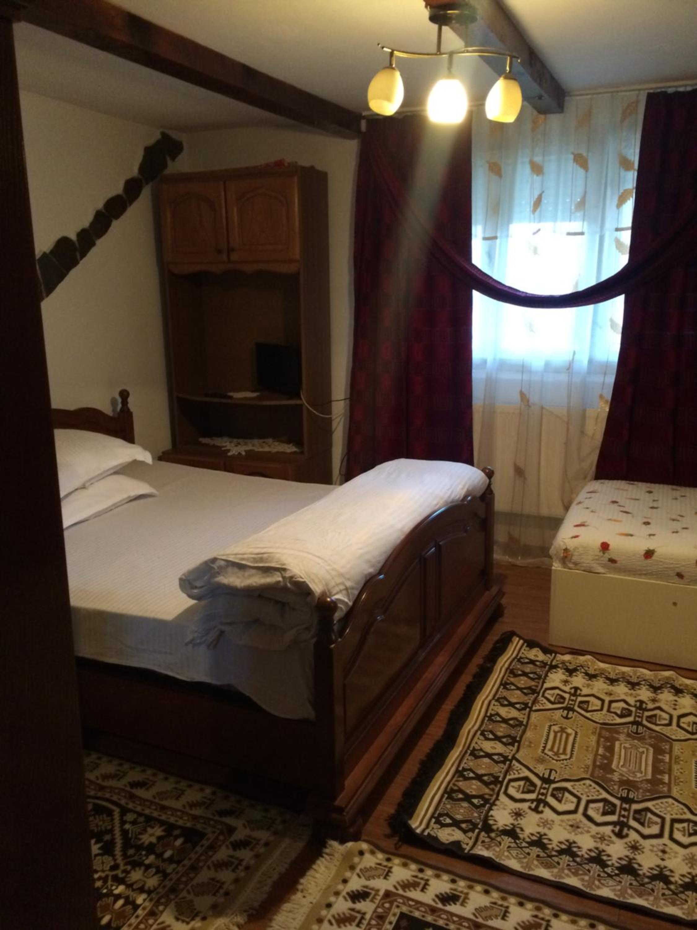 Comfort Triple Room with Shower - Photo 5