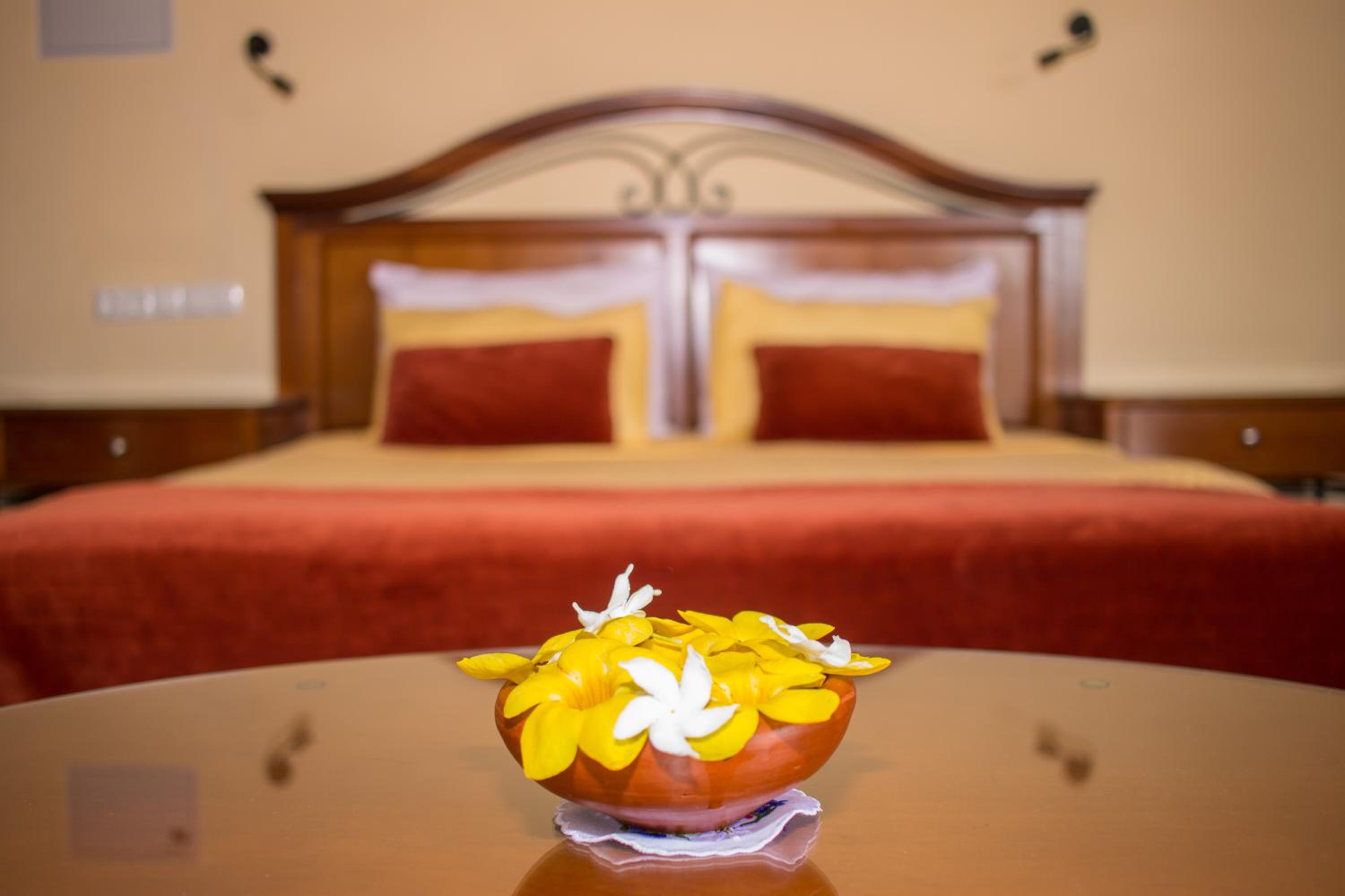 Deluxe Double Room with Balcony & Pool View photo 3