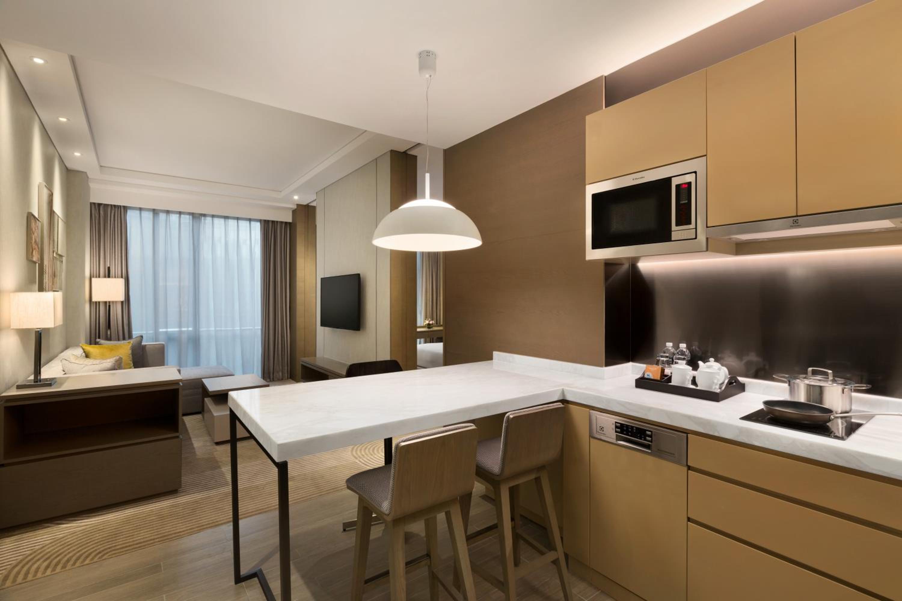 King Suite with Kitchen photo 3