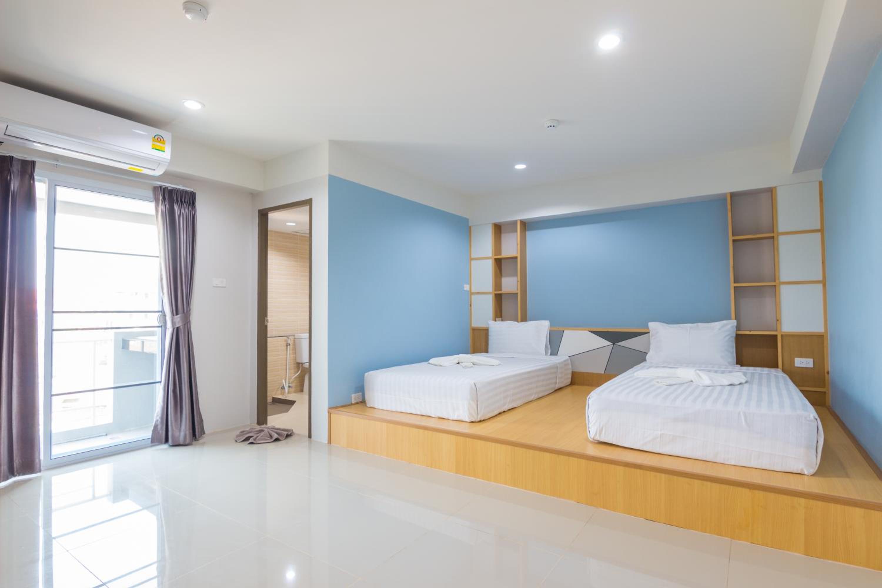 Standard Twin Room photo 2