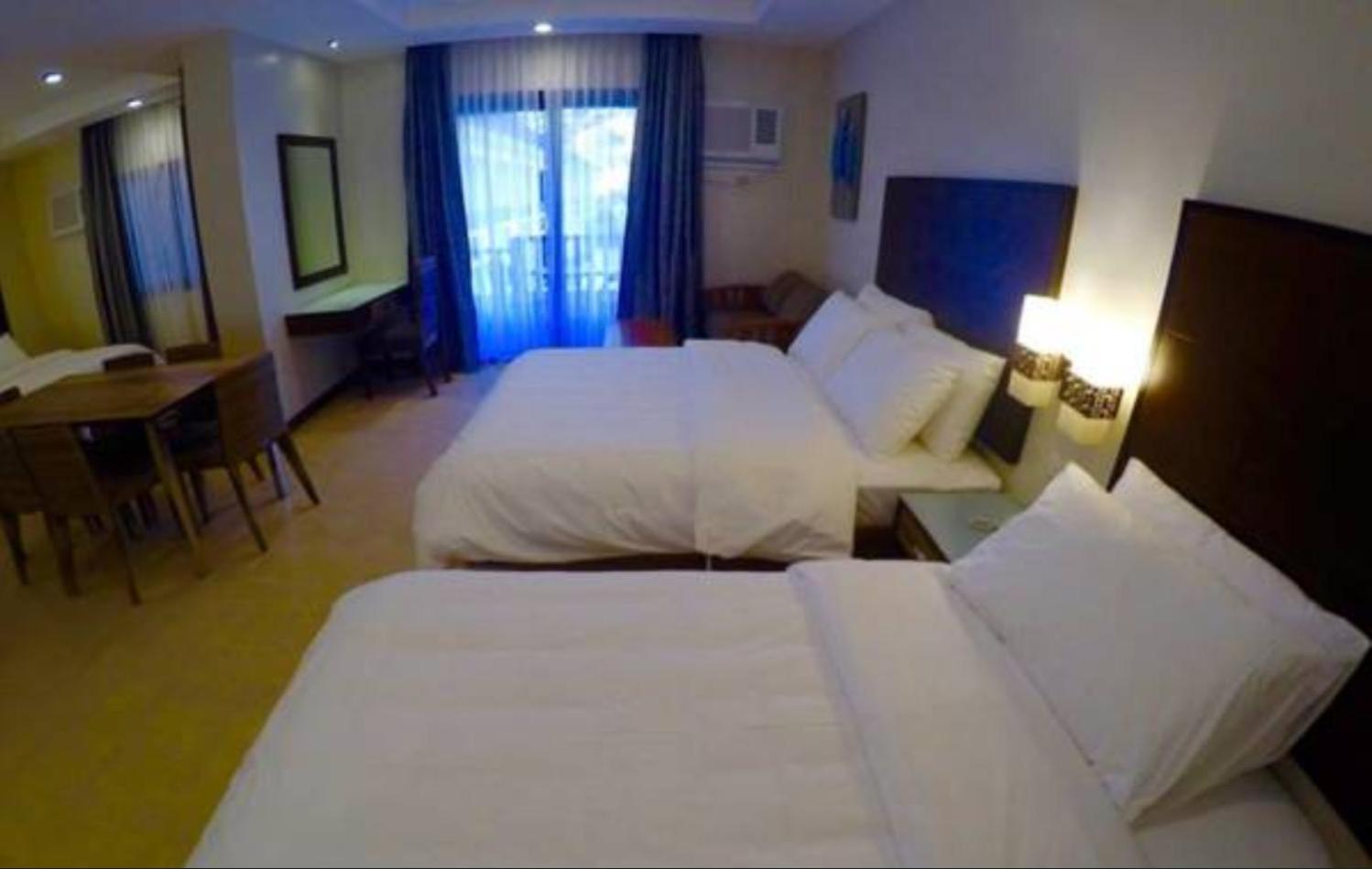 Dormitory Room (6 Adults)