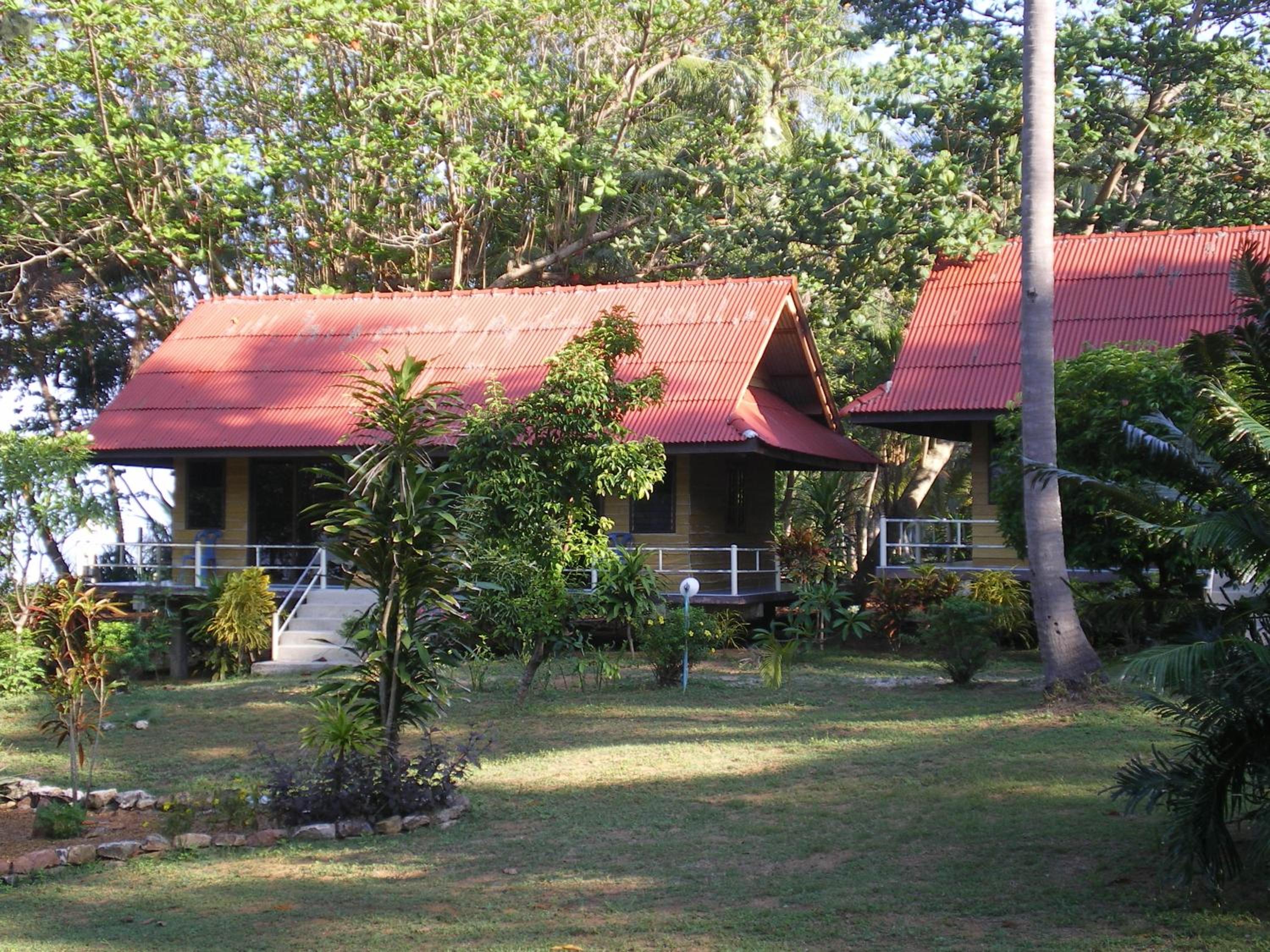 Superior Bungalow with Air-Conditioning