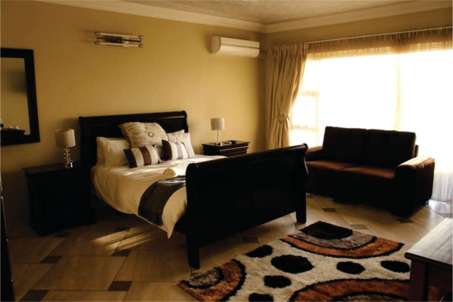 Family Room with Ocean View - Photo 6