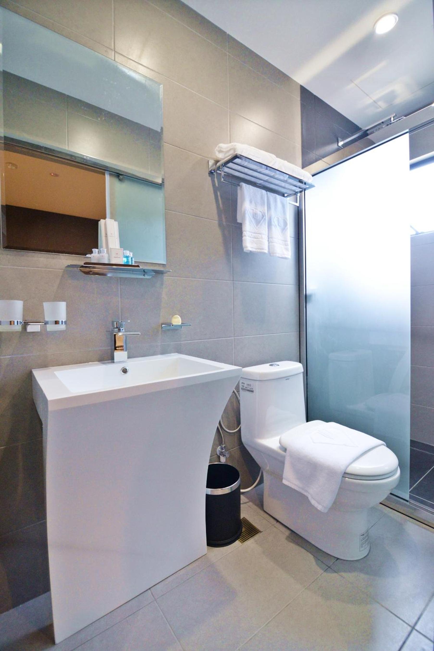  Standard Deluxe Room - Photo 5