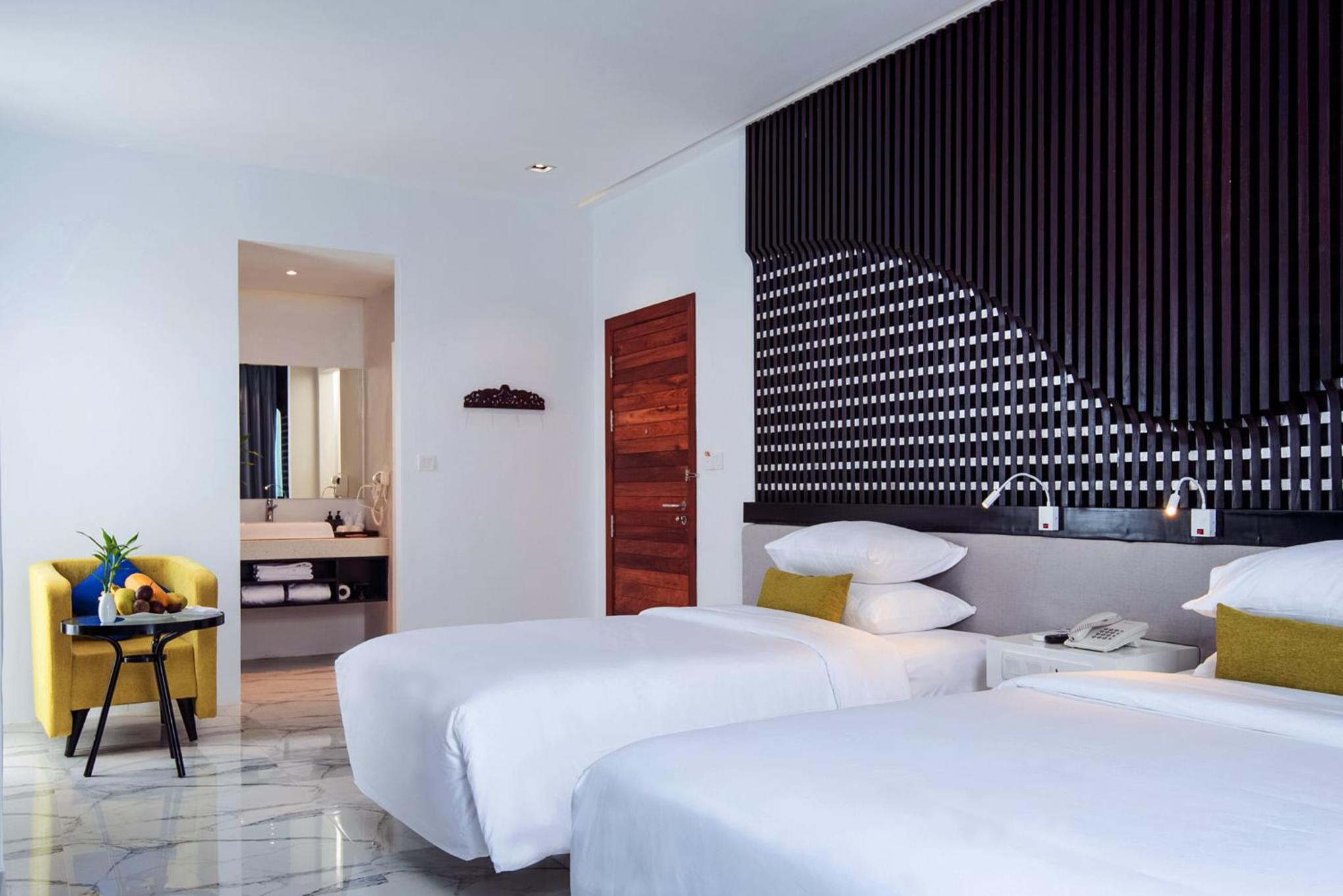Luxury Family Suite with Balcony