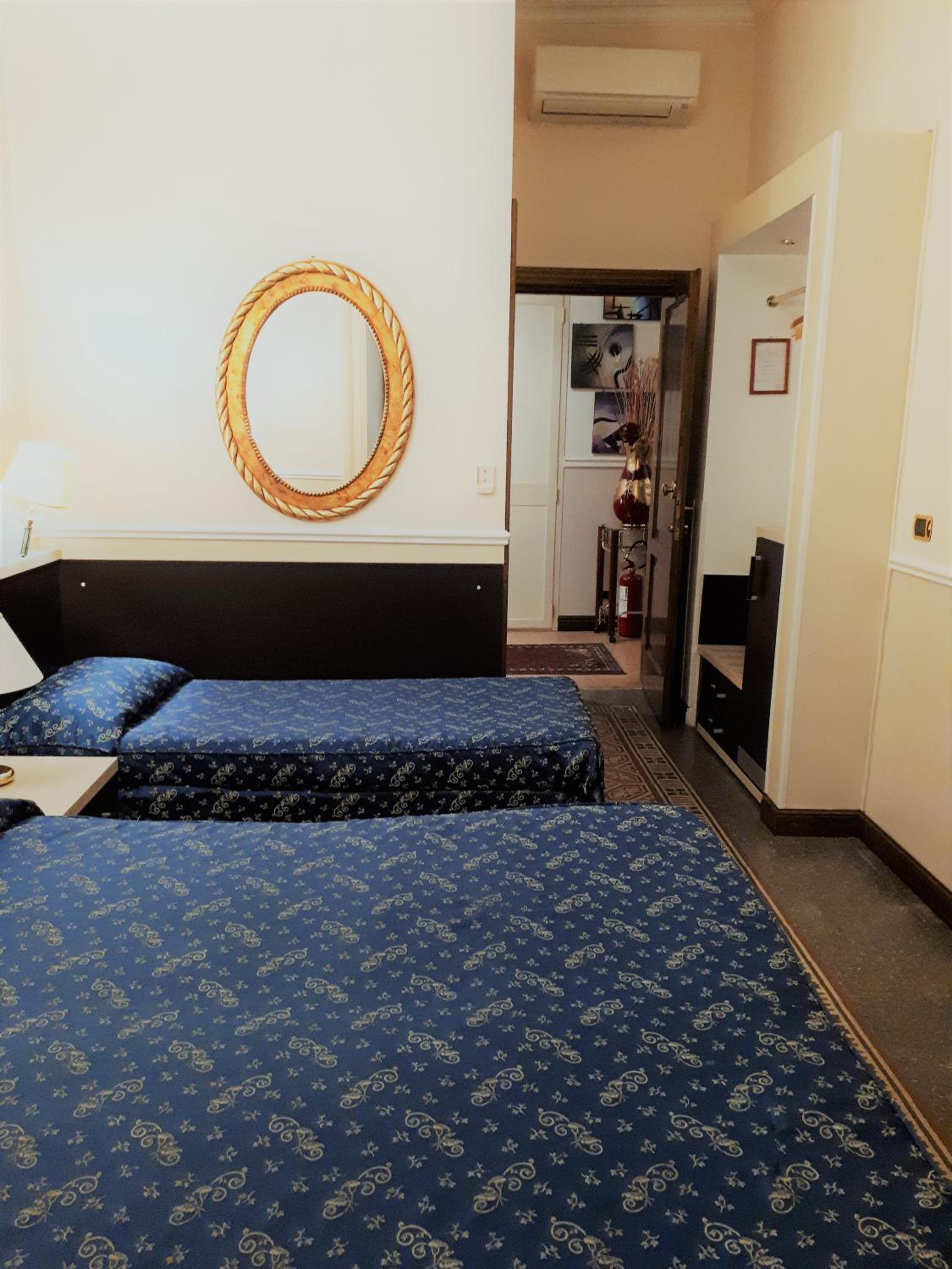 Triple Room - Photo 6