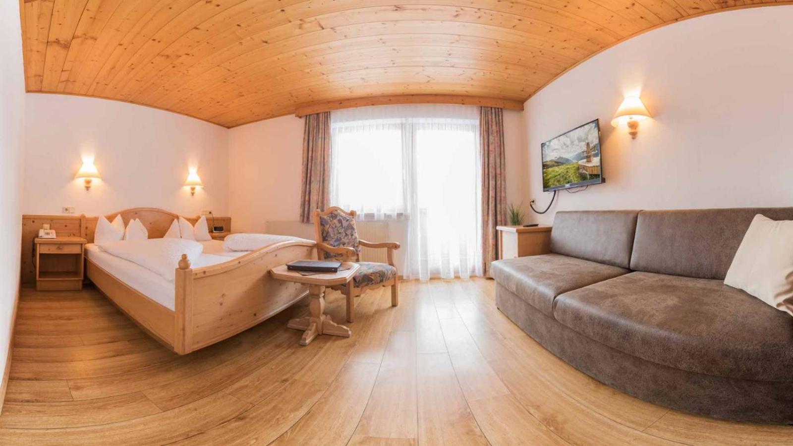 Triple Room with Balcony photo 1