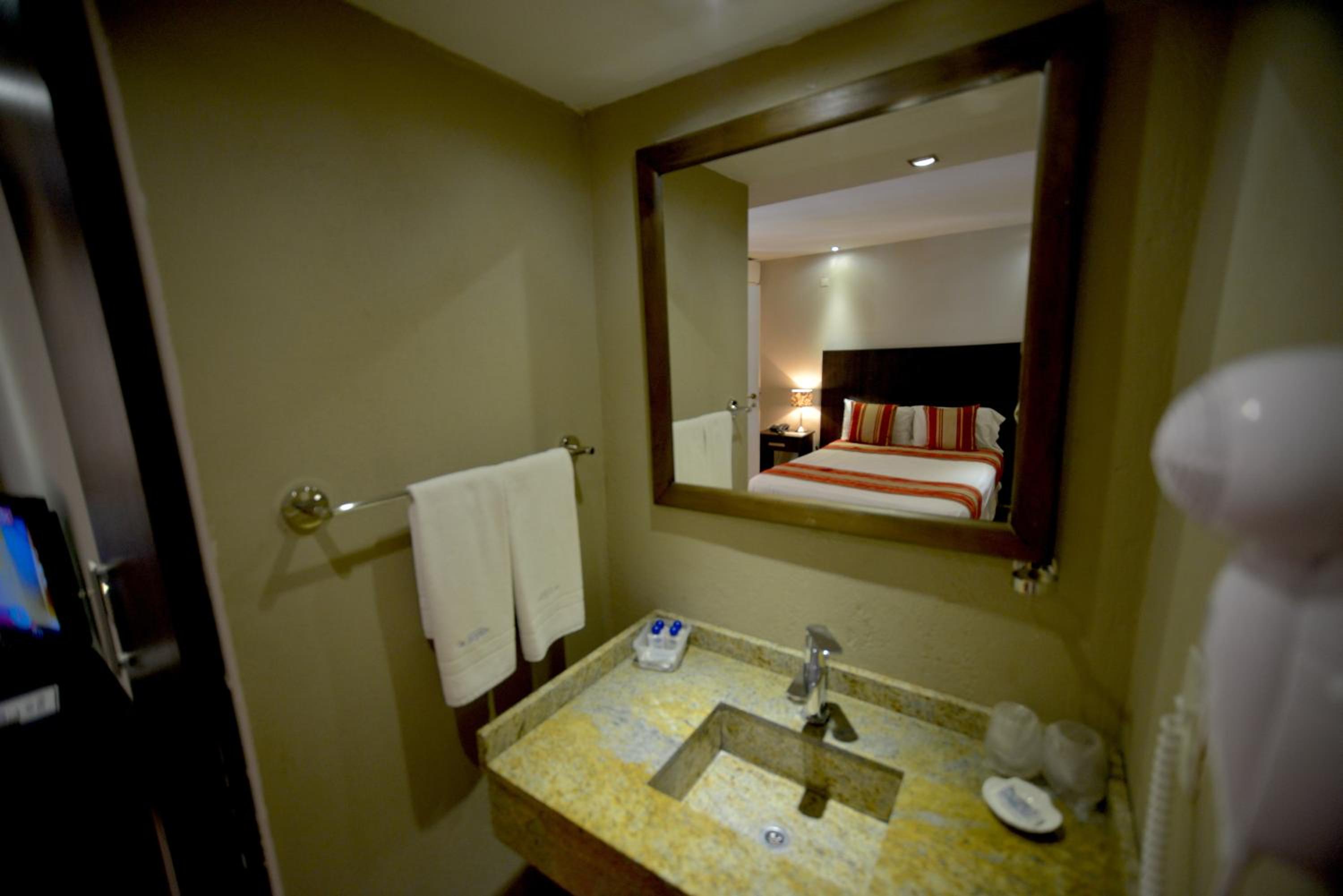 Standard Twin Room photo 3