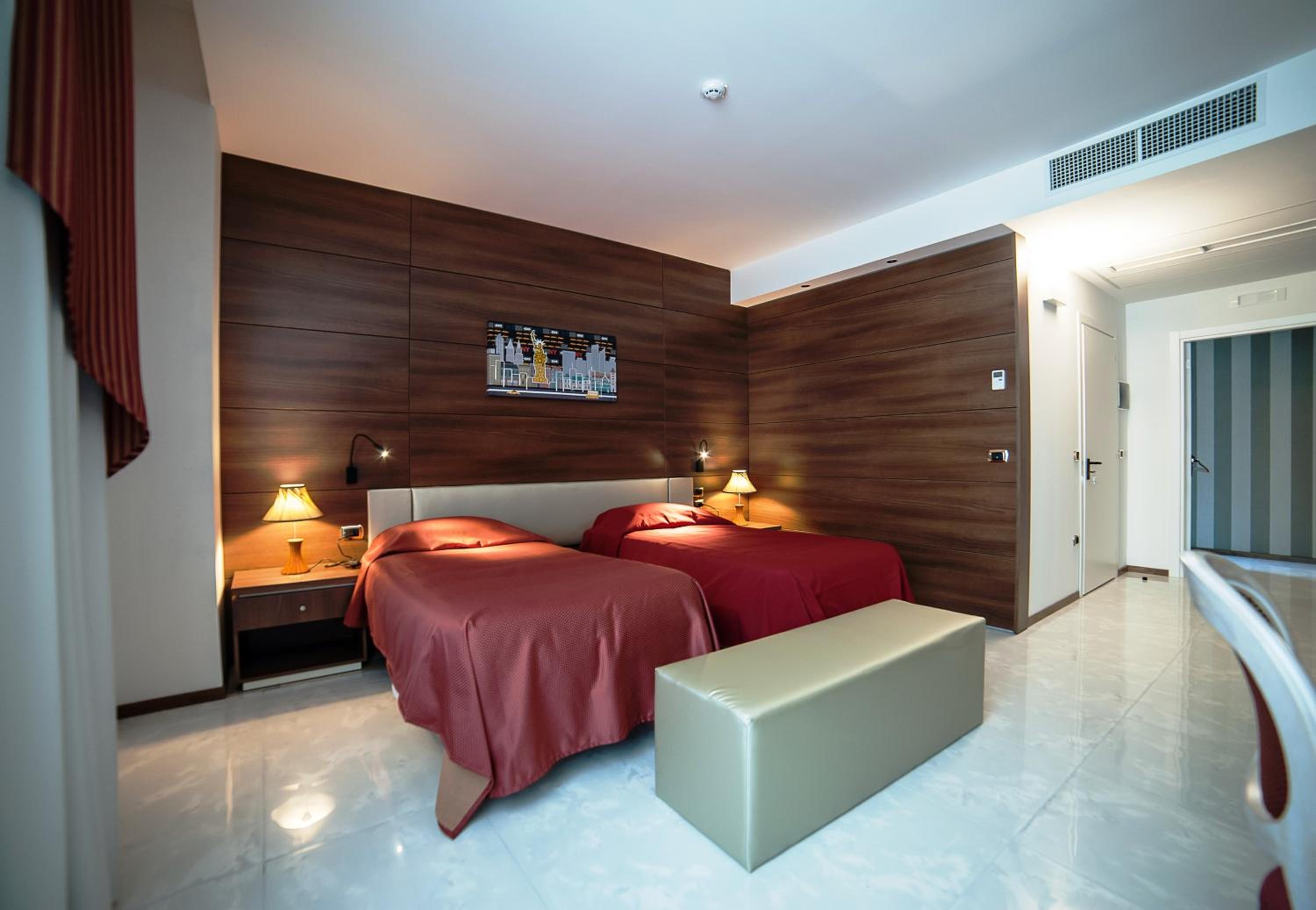 Twin Room - Disability Access photo 1