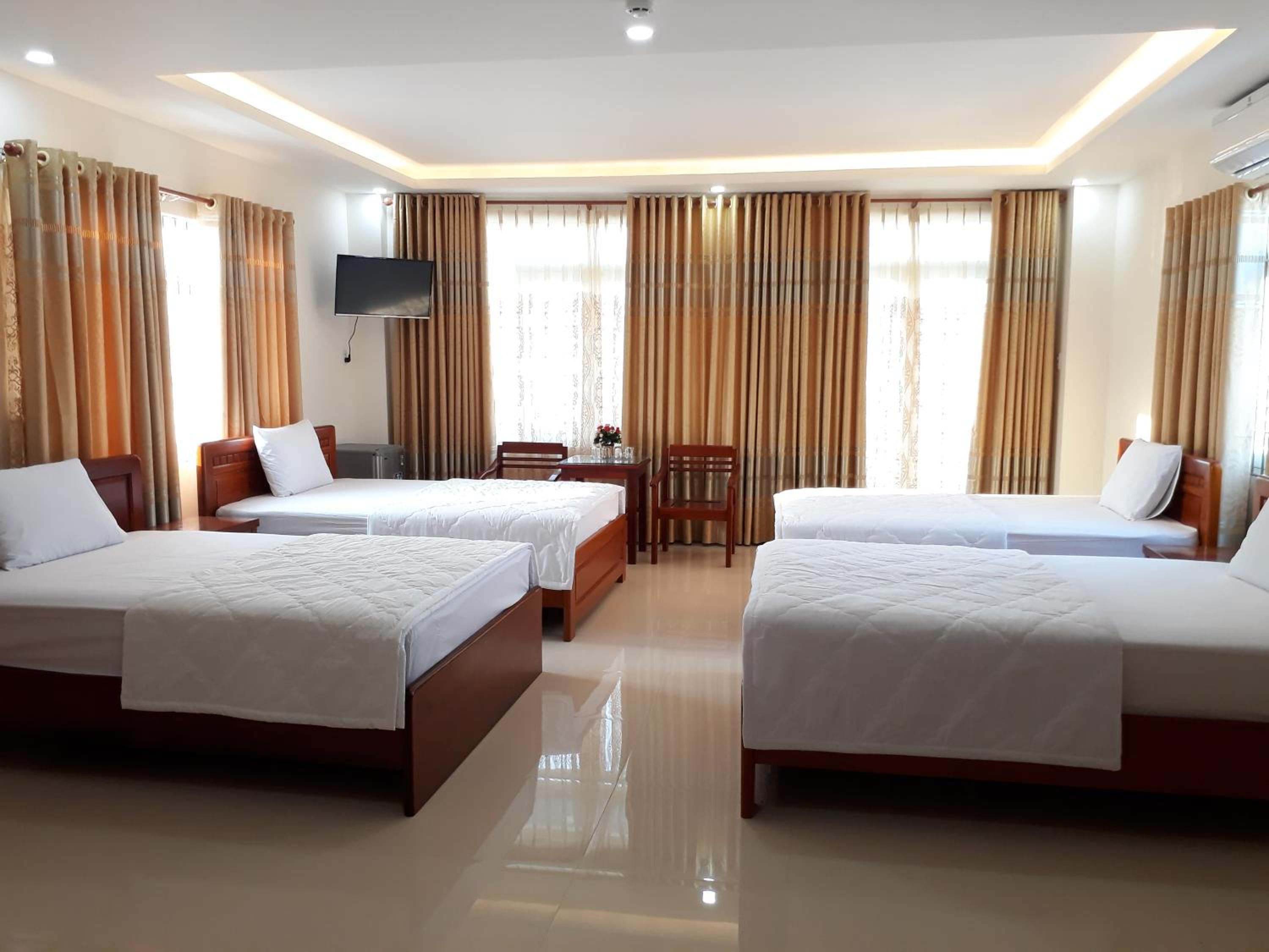 4-Bed Mixed Dormitory Room