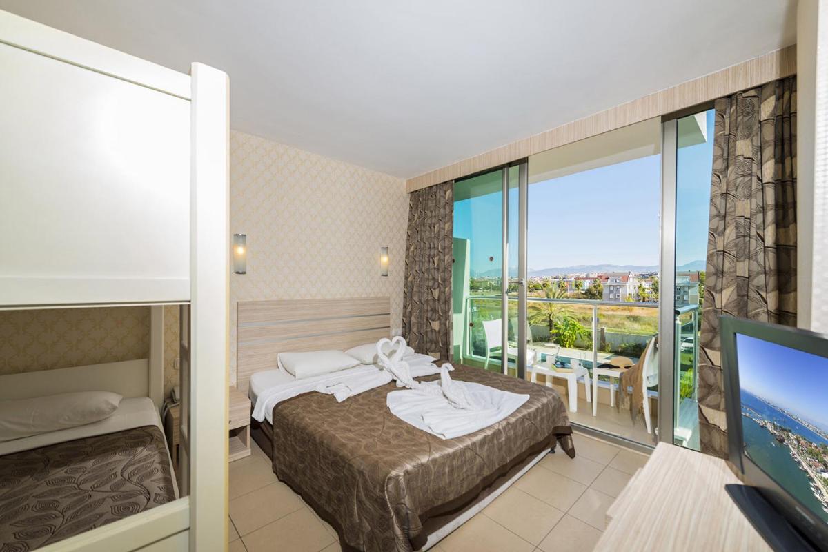 Standard Double Room - Photo 2