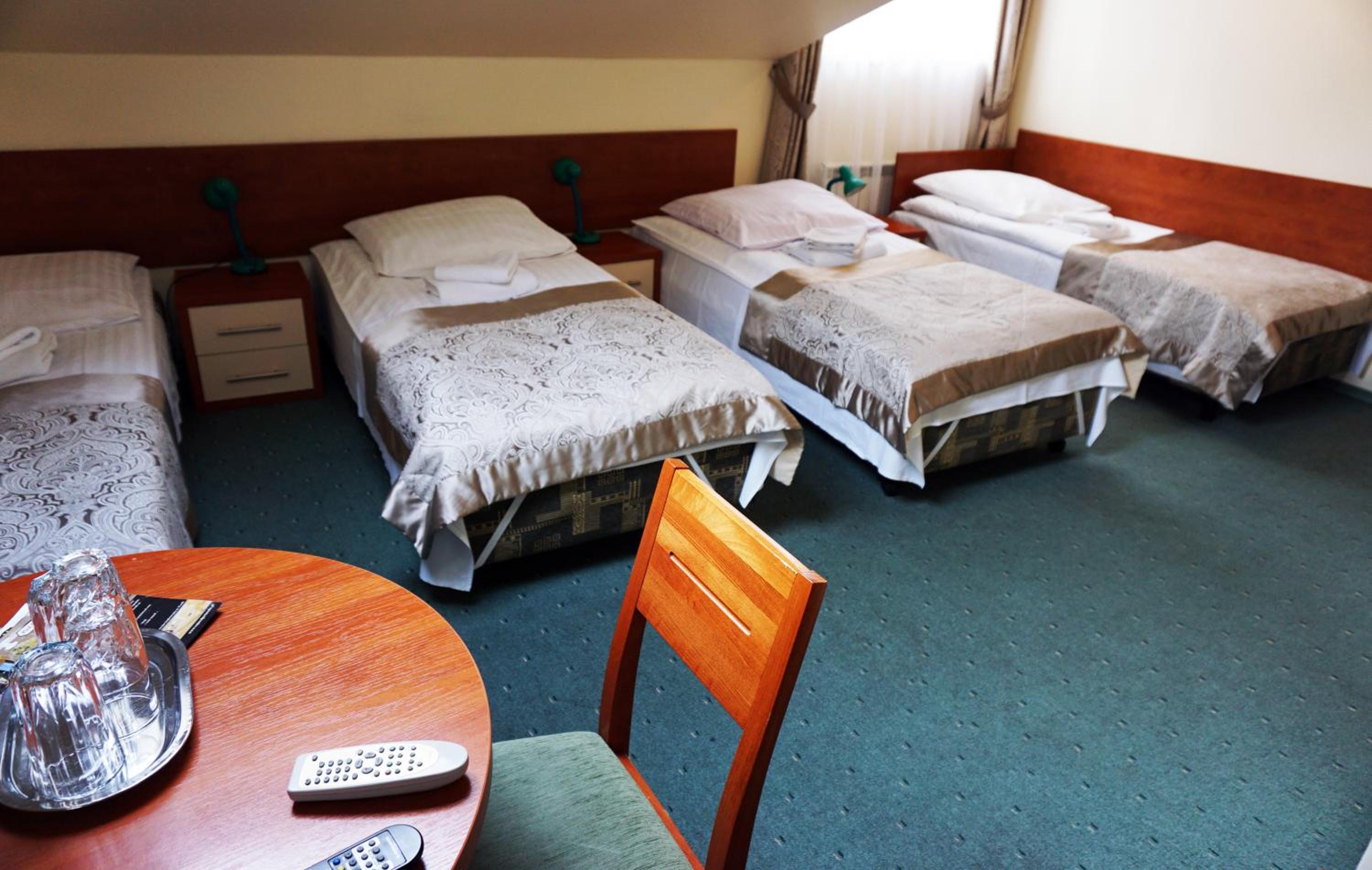 Quadruple Room - Photo 3