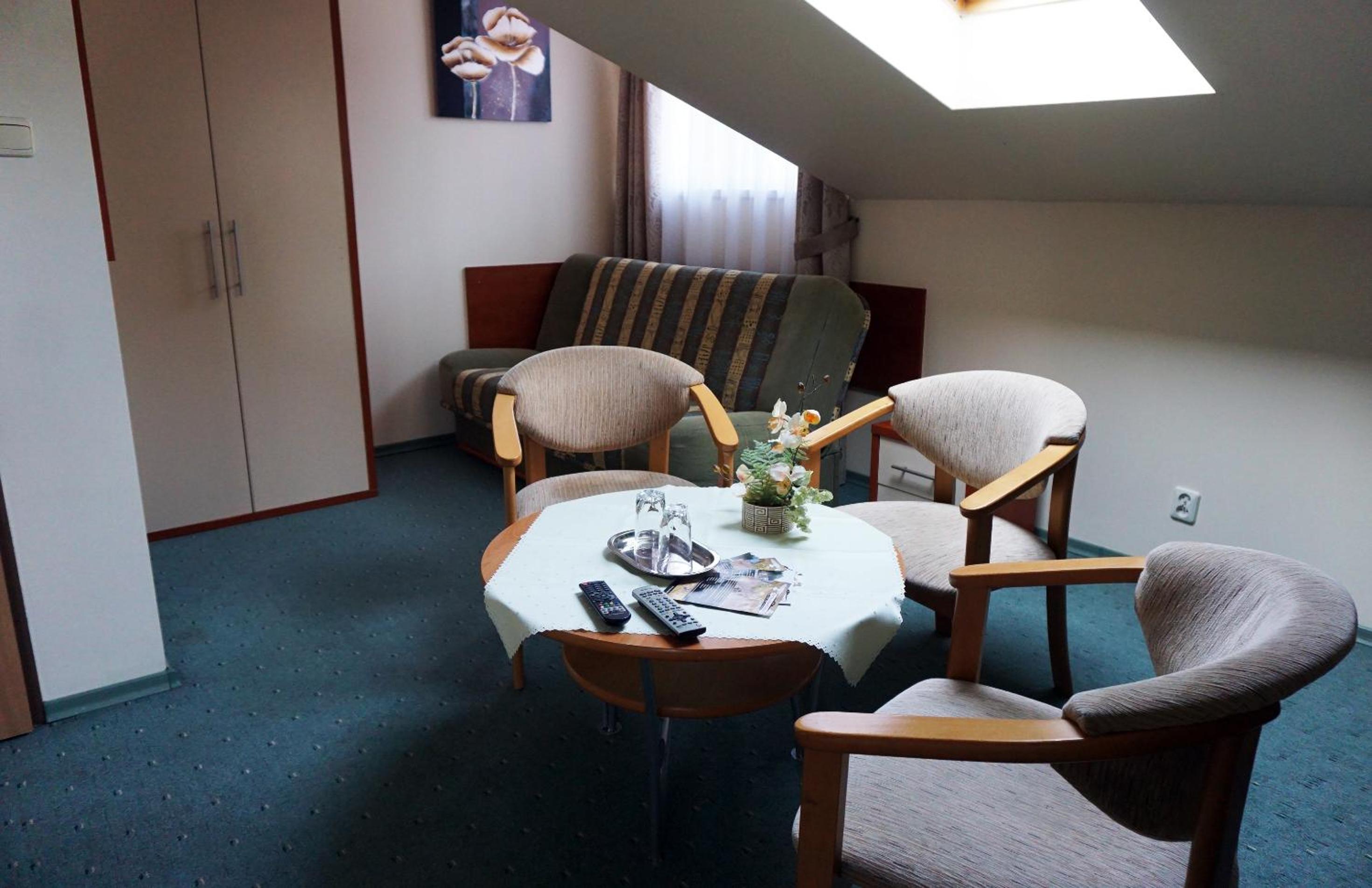 Triple Room - Photo 2