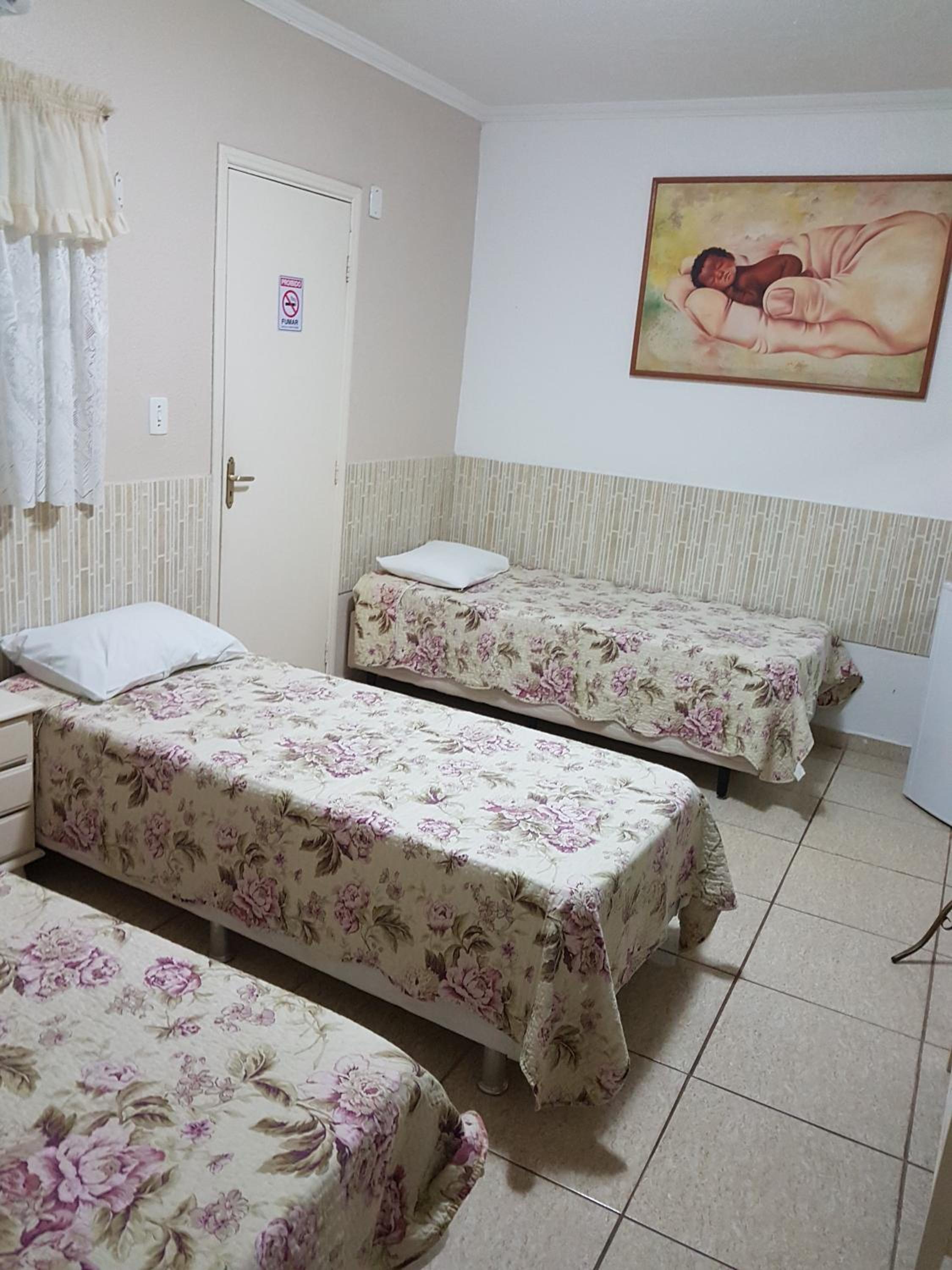 Basic Triple Room photo 3