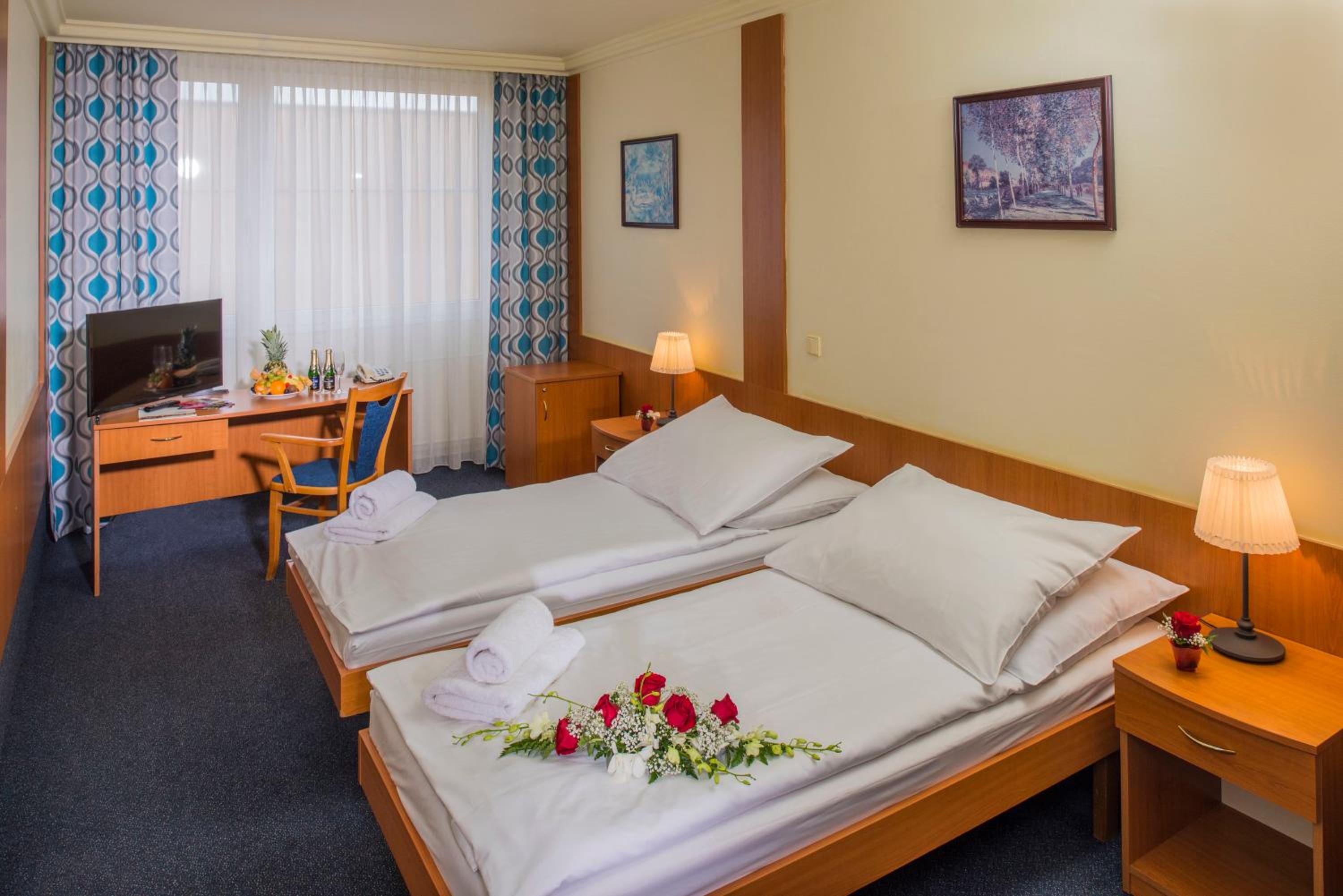 Standard Double or Twin Room — the supplier's photographs — photo 1