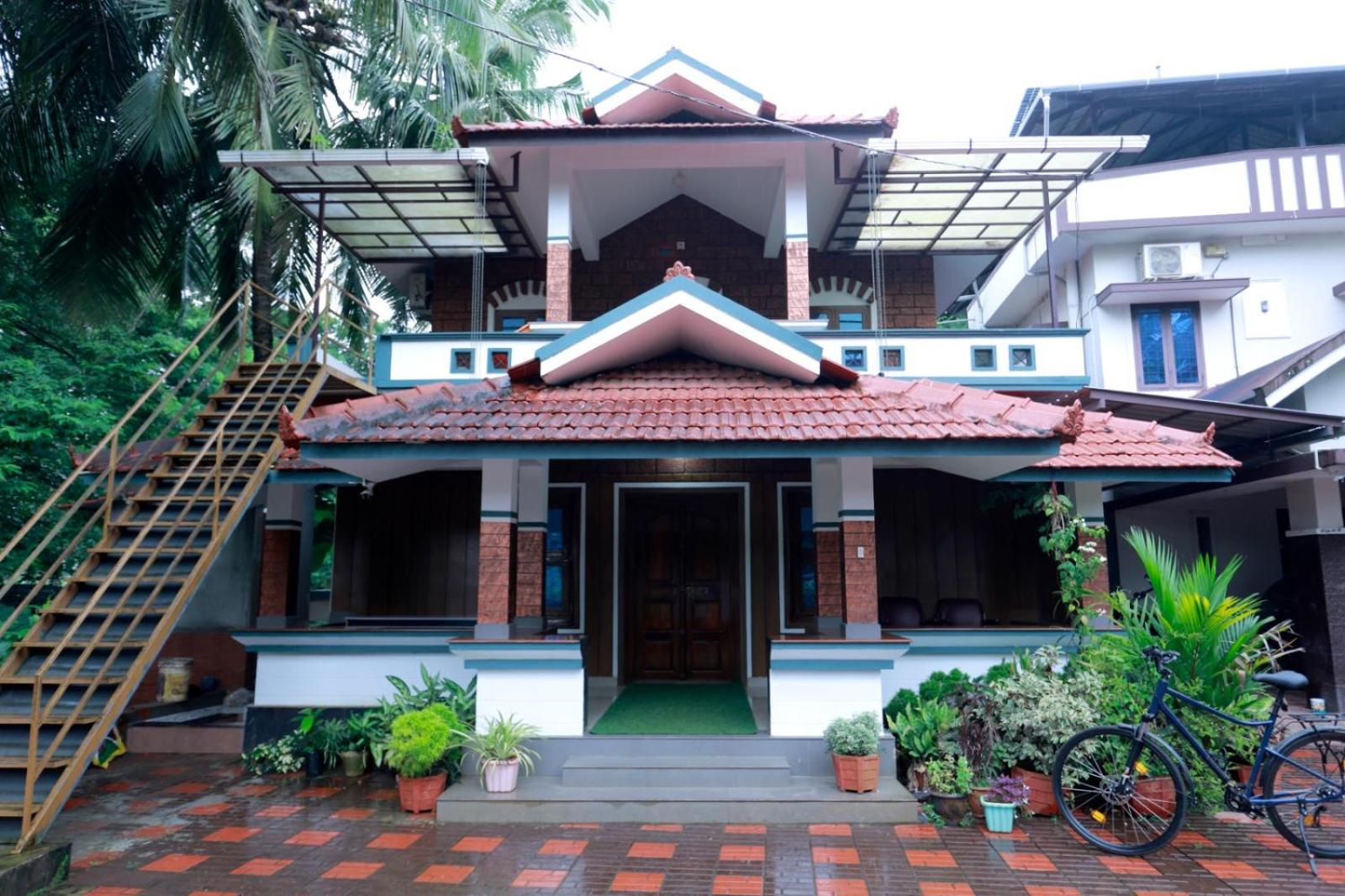 6-Bed Mixed Dormitory Room photo 3
