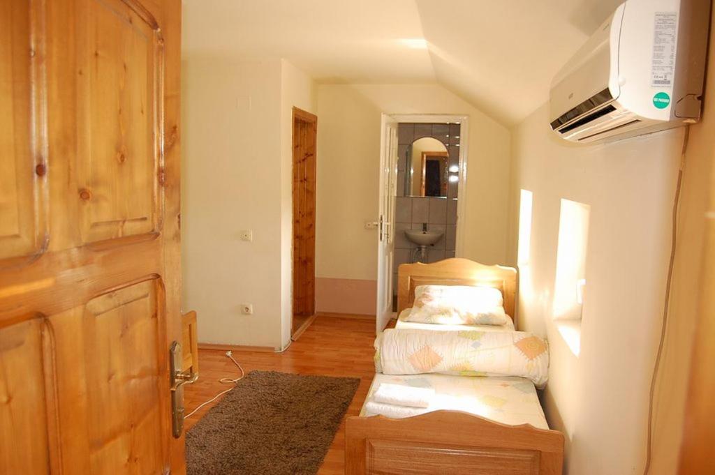 Family Room photo 1