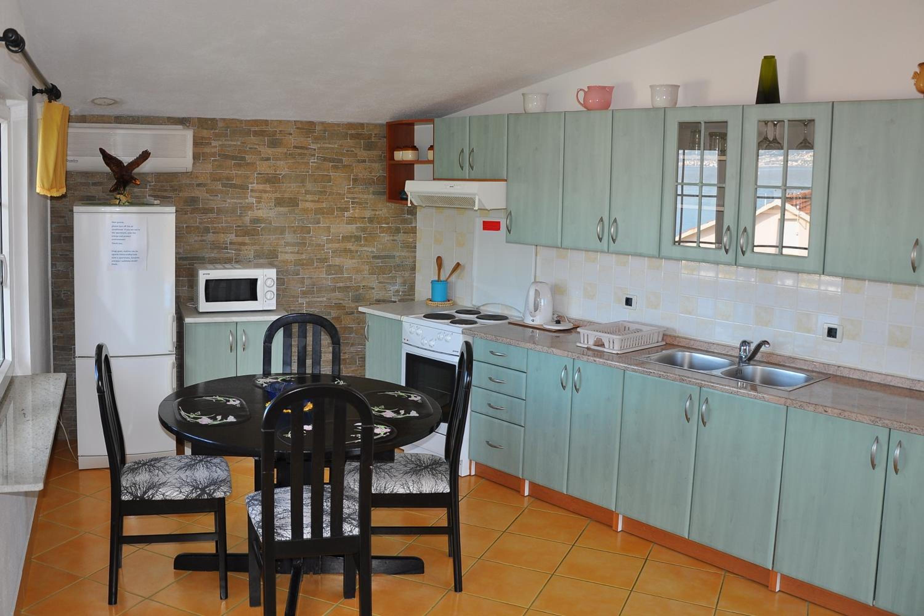Apartment with Sea View