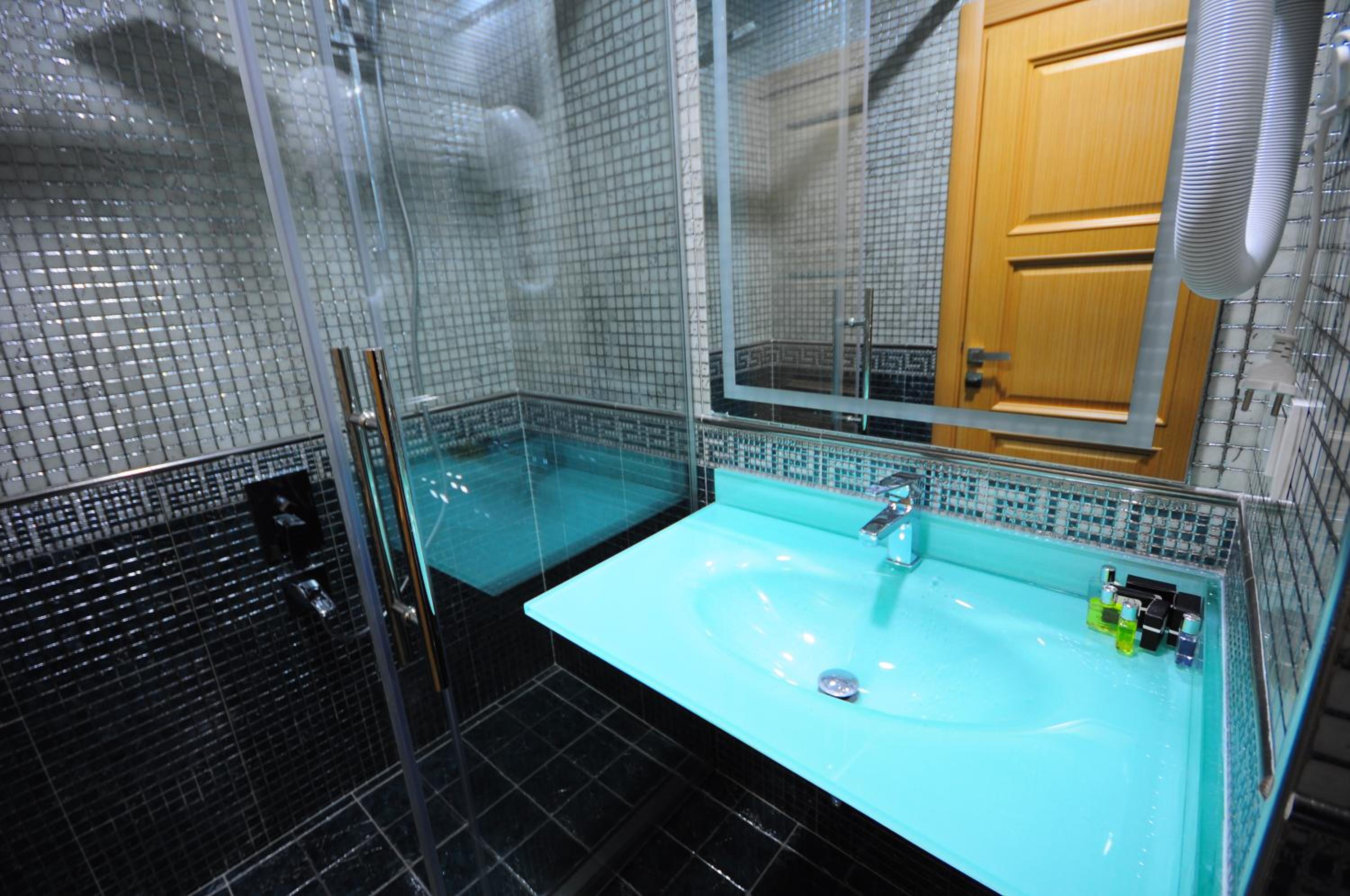 Double or Twin Room - Basement photo 3