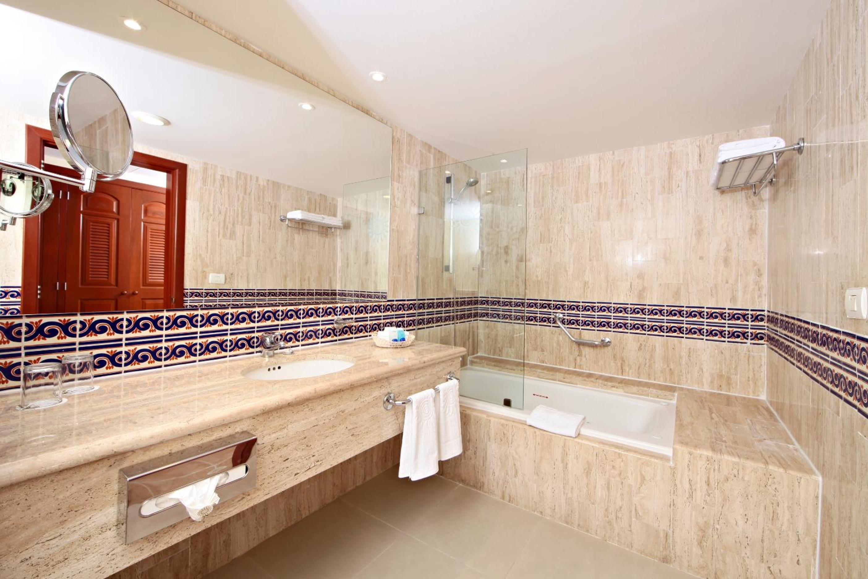 Superior Suite photo 3