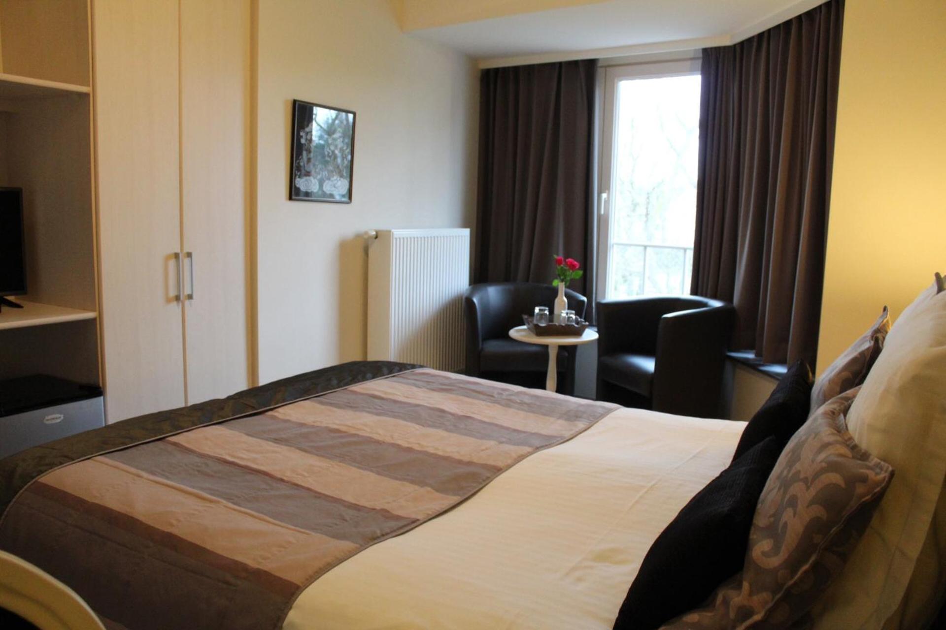 Deluxe Double or Twin Room photo 2
