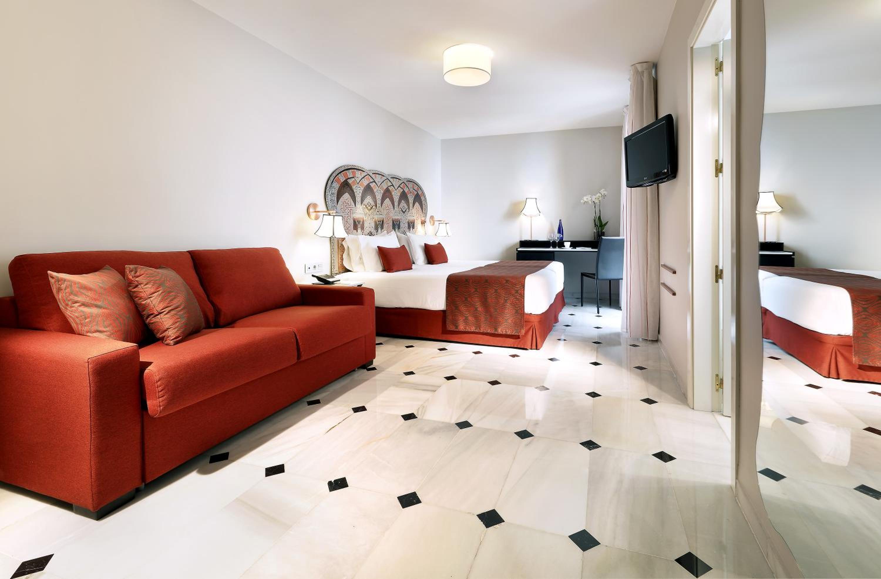 Family Room - Photo 3