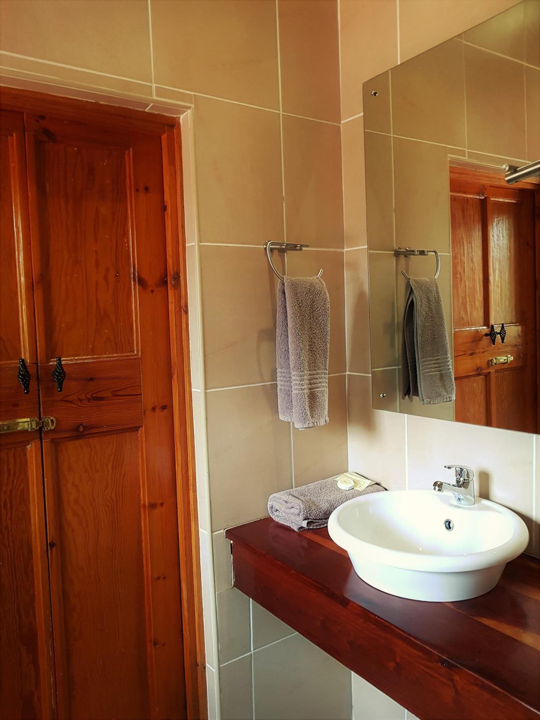 Twin Room - Photo 4