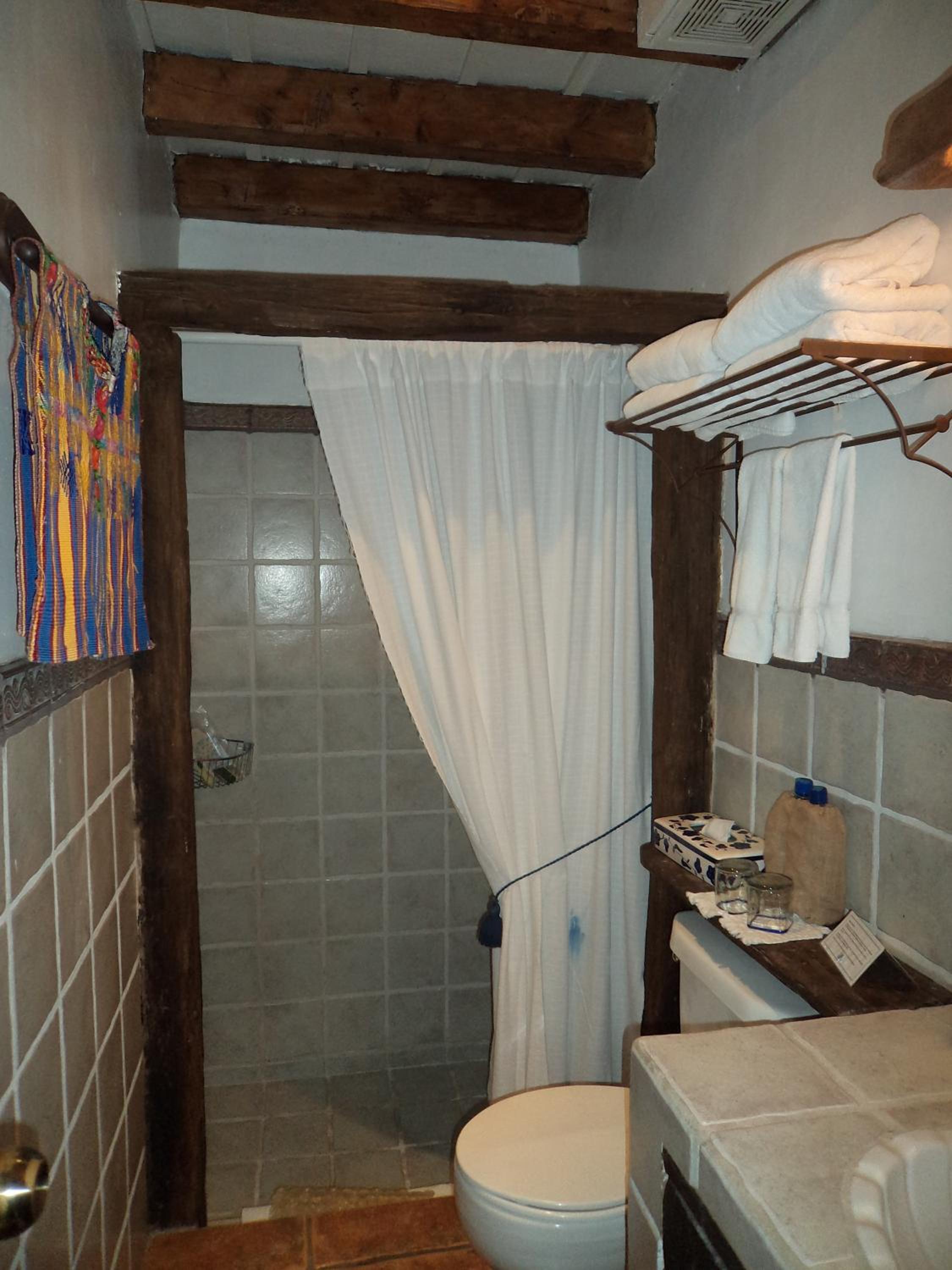 Double Room - Photo 6